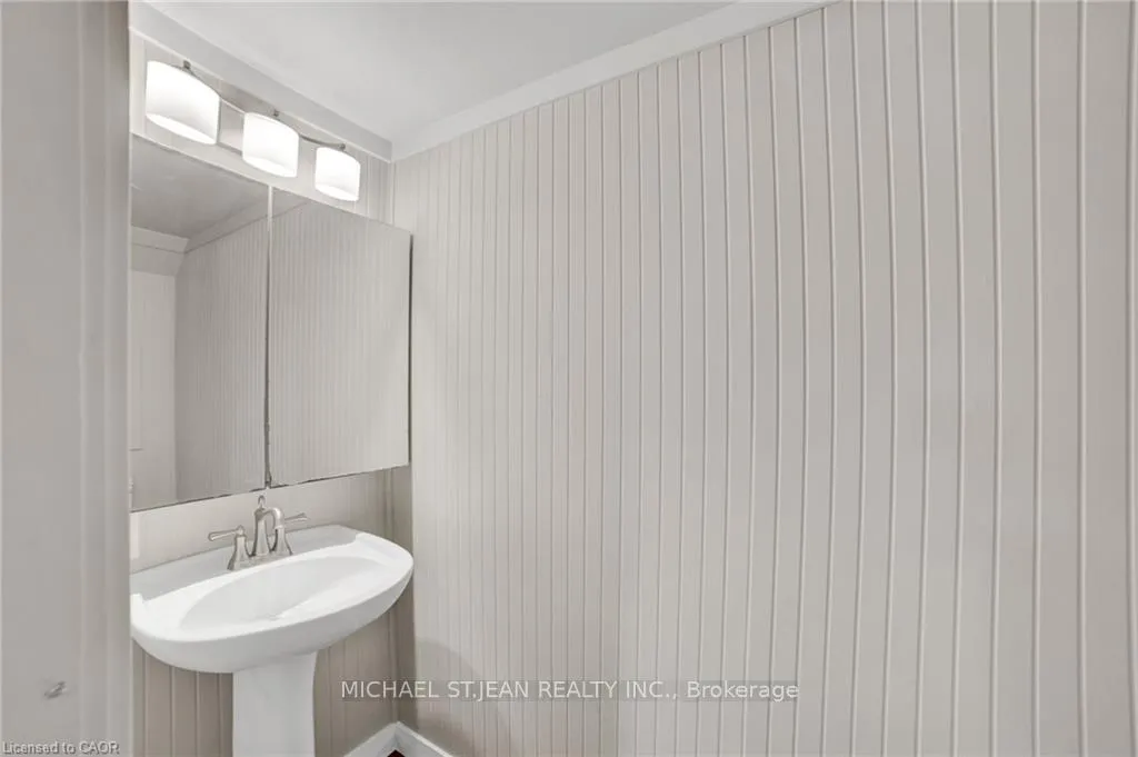Photo 39 of 11 Weneil Drive, Hamilton, Freelton — HOMEH