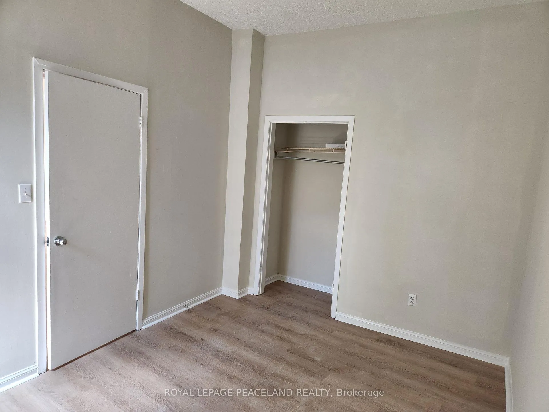 Photo 9 of Unit 5, 556 Spadina Crescent, Toronto, University — HOMEH
