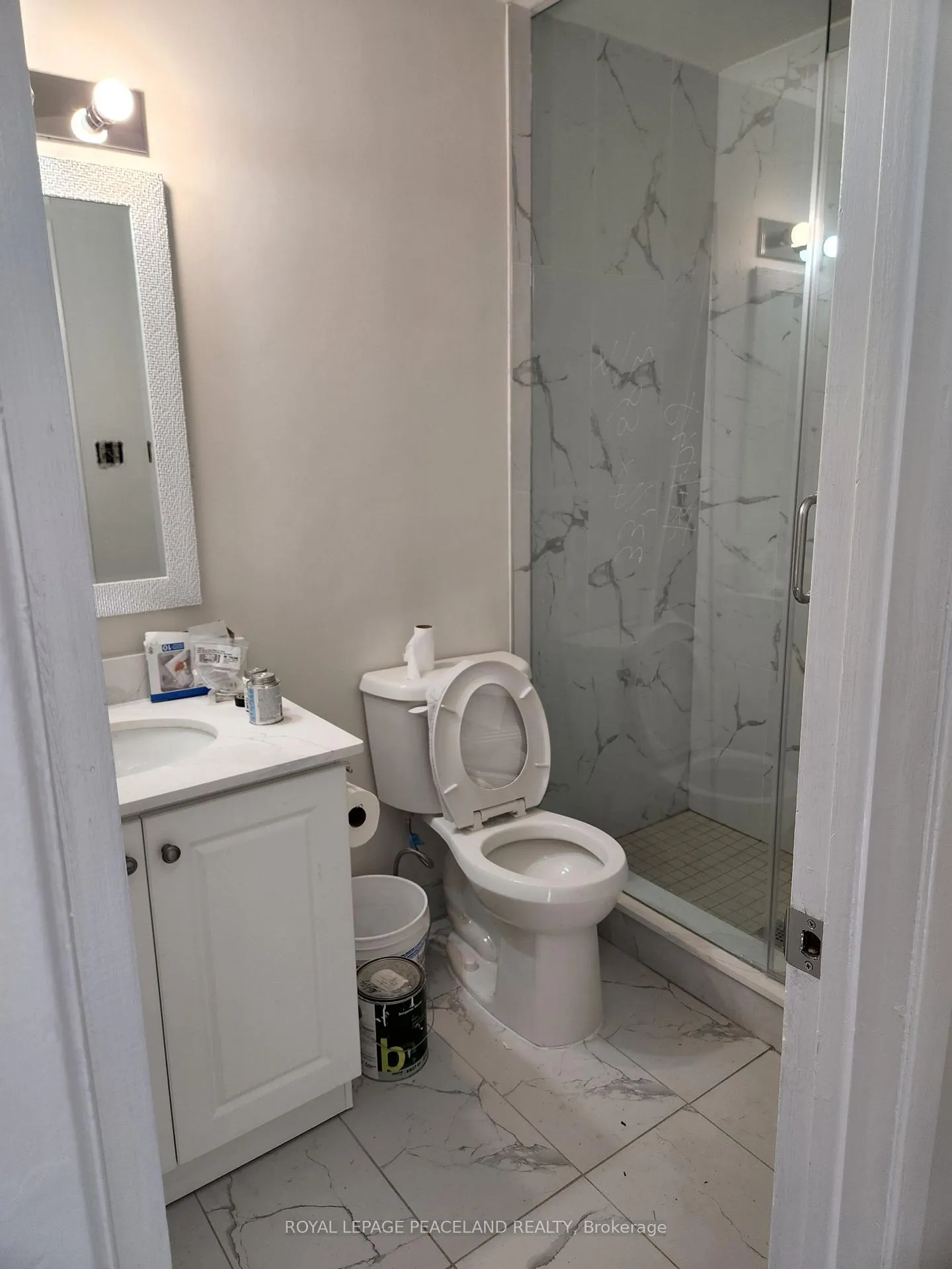 Photo 13 of Unit 5, 556 Spadina Crescent, Toronto, University — HOMEH