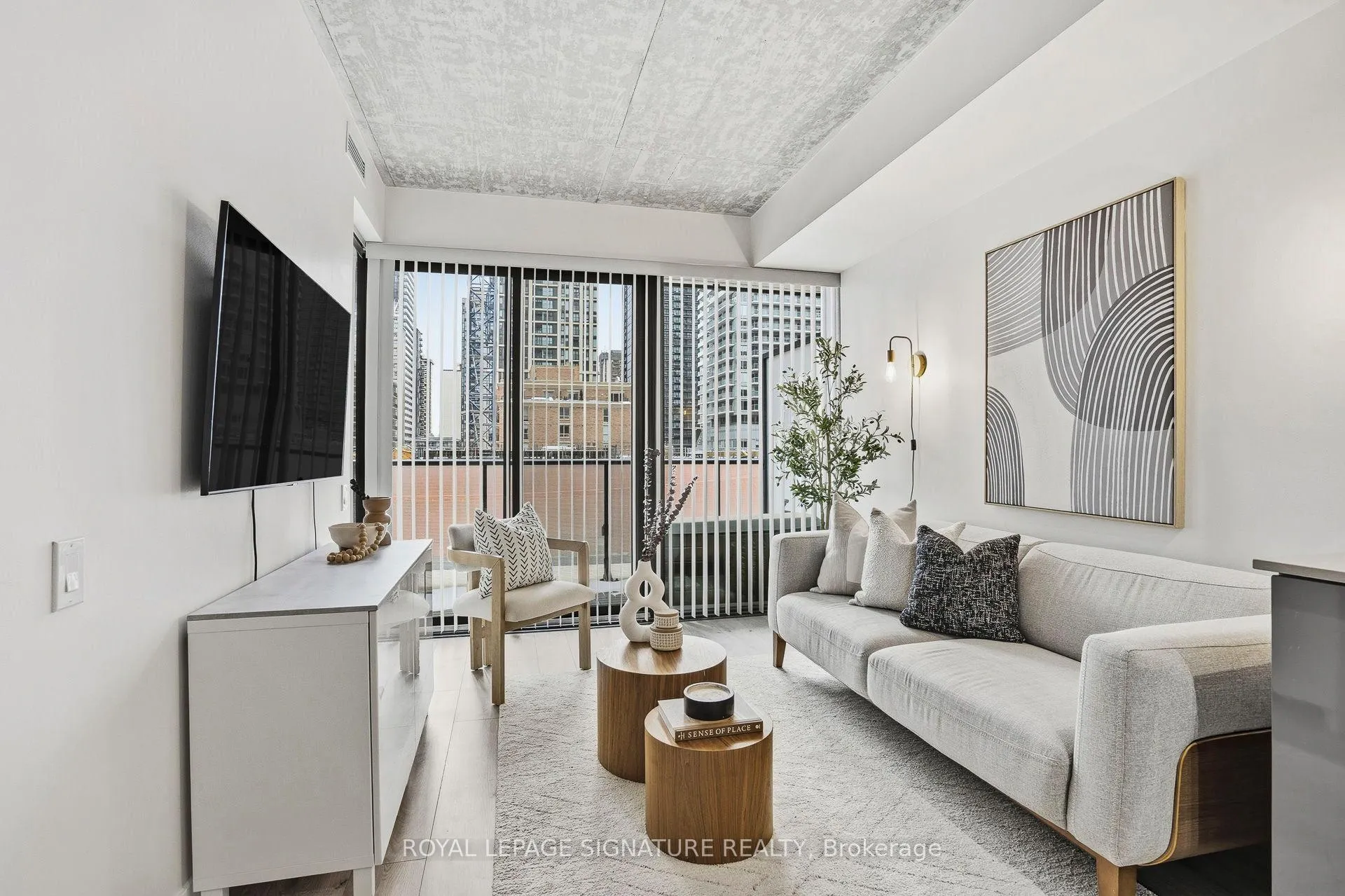 Photo 12 of Unit 306, 161 Roehampton Avenue, Toronto, Mount Pleasant West — HOMEH