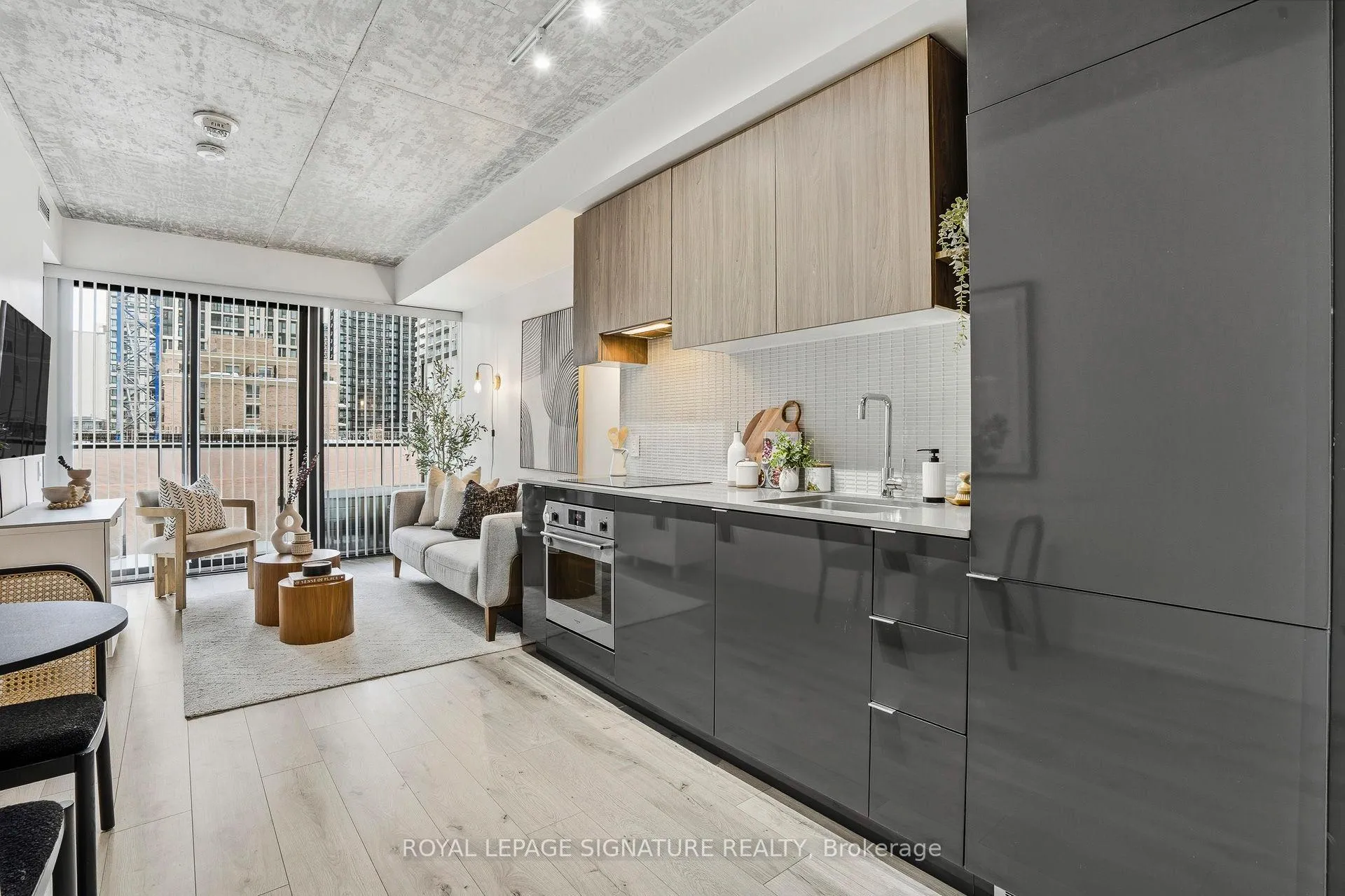 Photo 17 of Unit 306, 161 Roehampton Avenue, Toronto, Mount Pleasant West — HOMEH