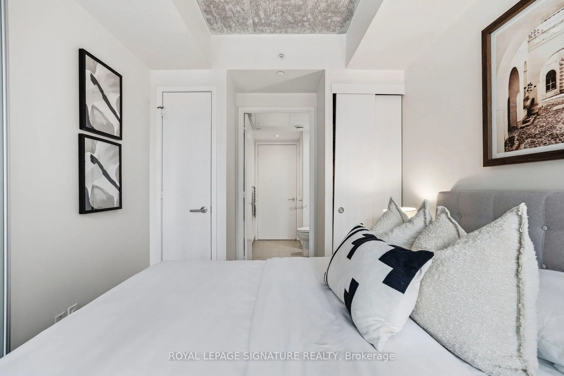 Photo 24 of Unit 306, 161 Roehampton Avenue, Toronto, Mount Pleasant West — HOMEH