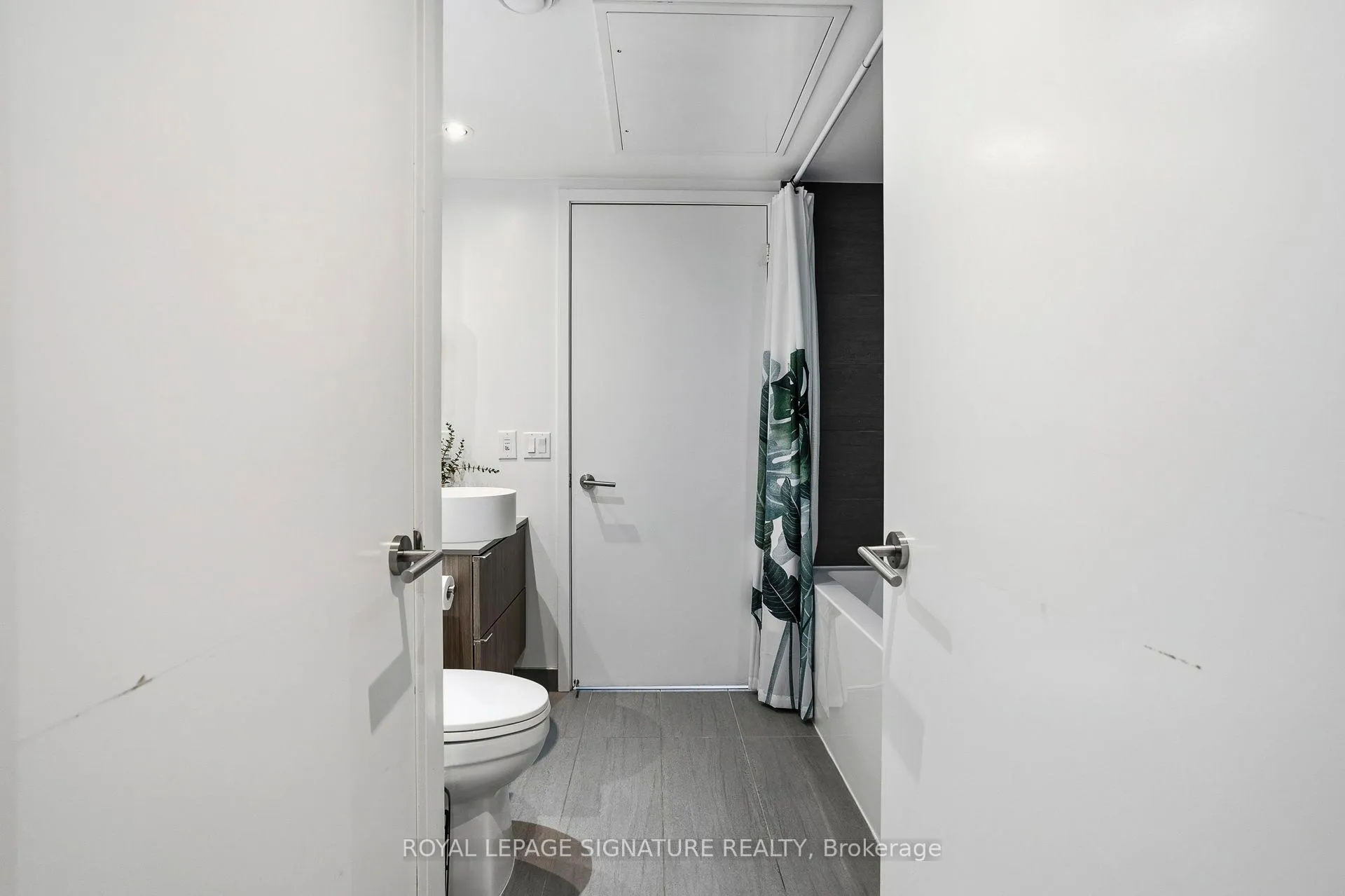 Photo 31 of Unit 306, 161 Roehampton Avenue, Toronto, Mount Pleasant West — HOMEH