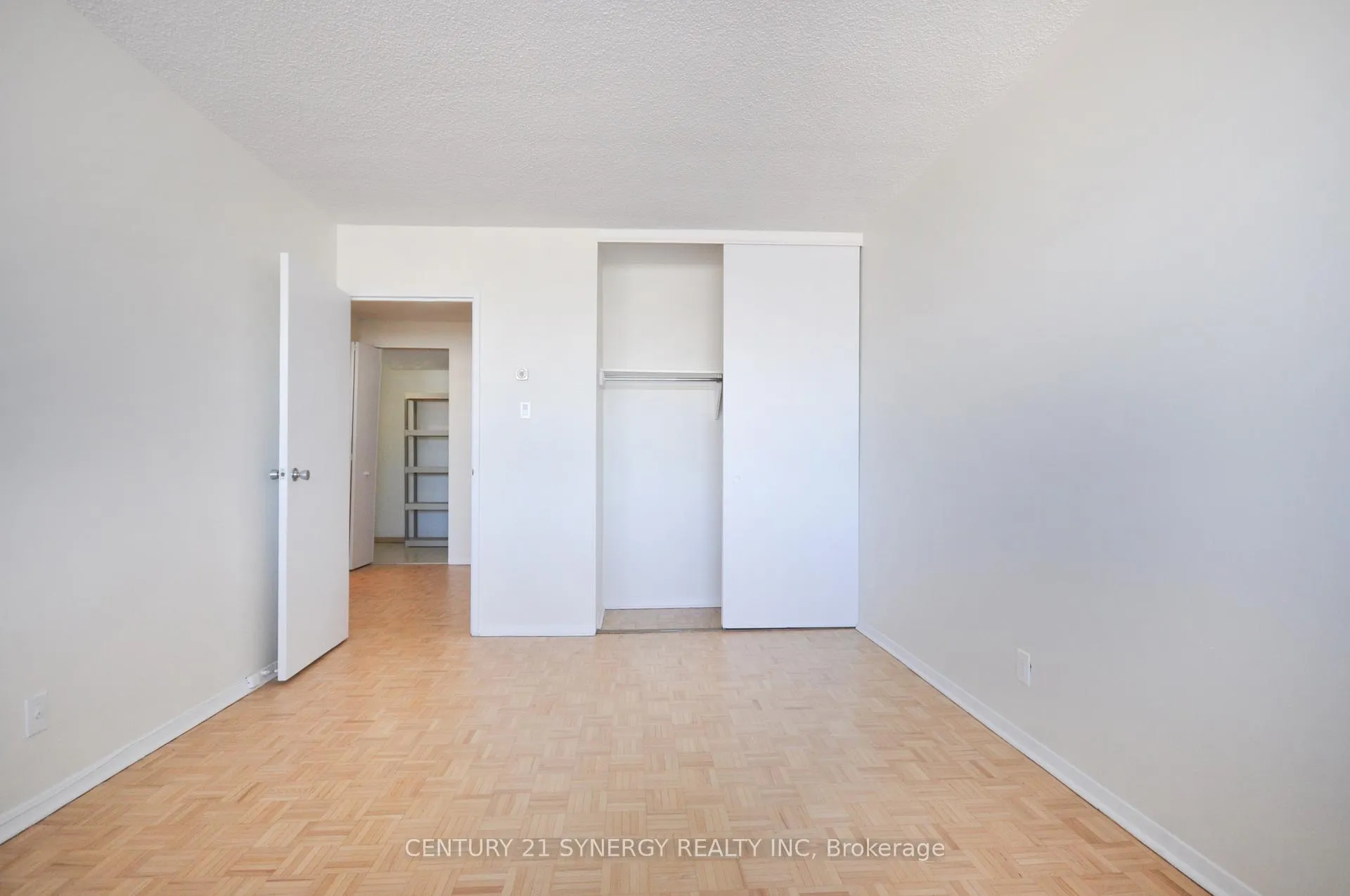Photo 18 of Unit 631, 515 St Laurent Boulevard, Ottawa, Viscount Alexander Park — HOMEH