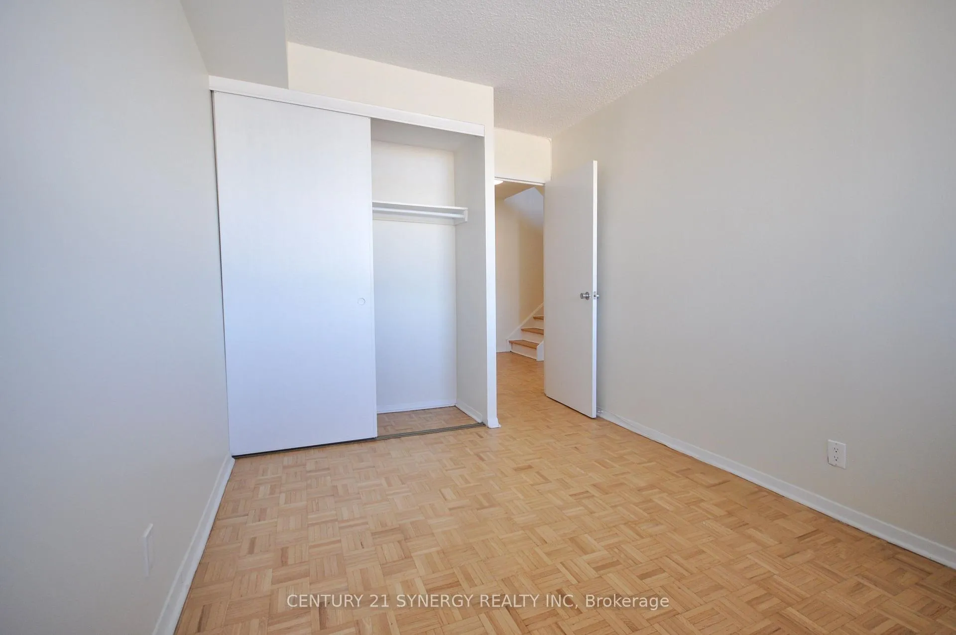 Photo 20 of Unit 631, 515 St Laurent Boulevard, Ottawa, Viscount Alexander Park — HOMEH