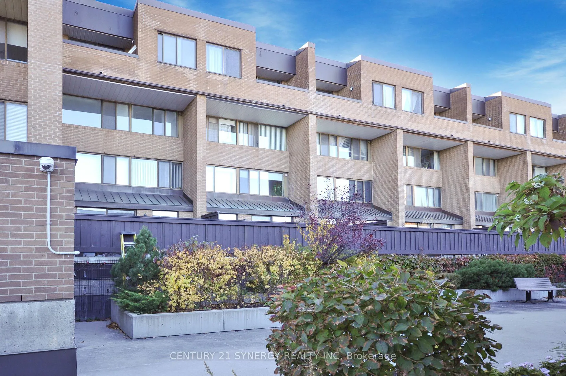 Photo 38 of Unit 631, 515 St Laurent Boulevard, Ottawa, Viscount Alexander Park — HOMEH
