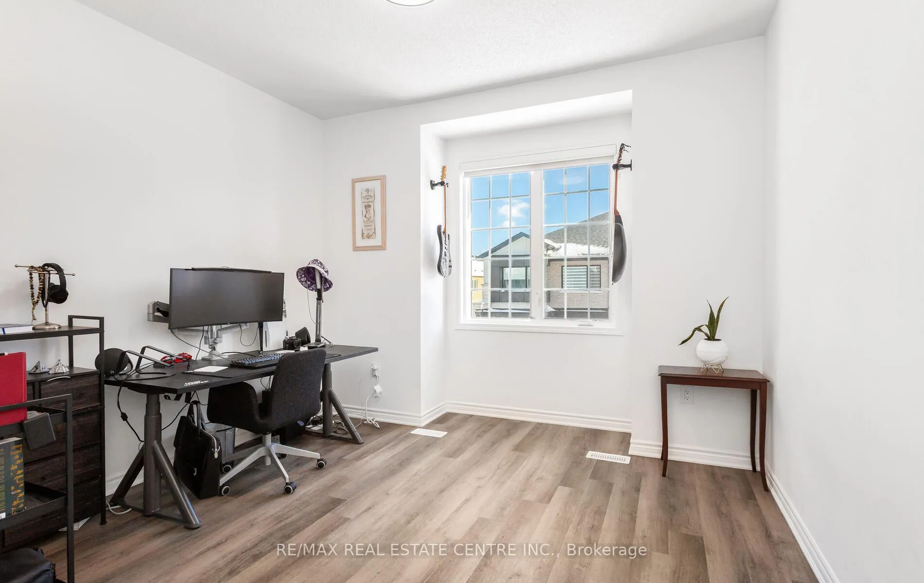 Photo 23 of 1343 Copley Court, Milton, Bowes — HOMEH
