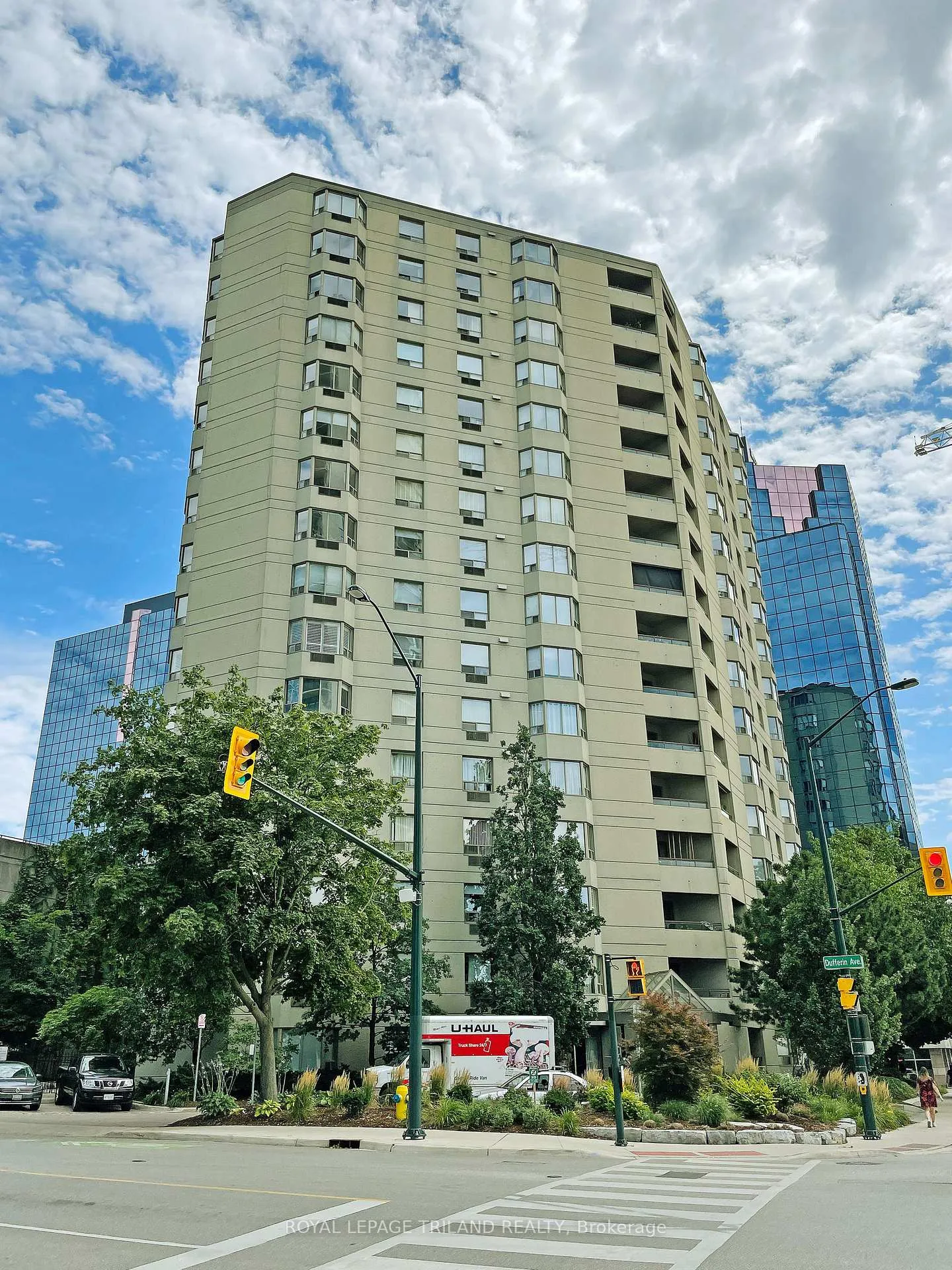 Front of Unit 601, 500 Talbot Street