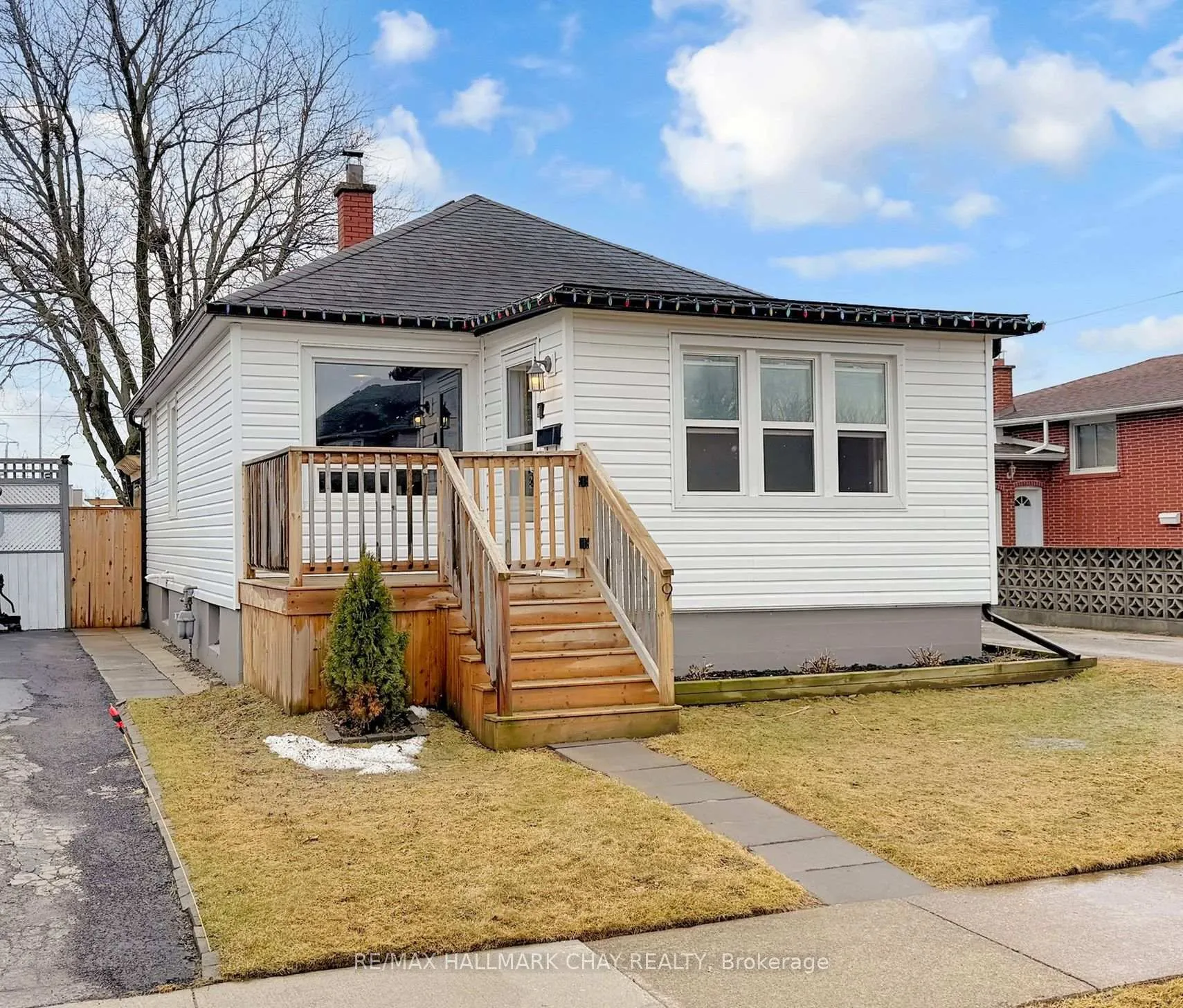 Photo 3 of 9 Bolton Avenue, Thorold, Thorold Downtown — HOMEH