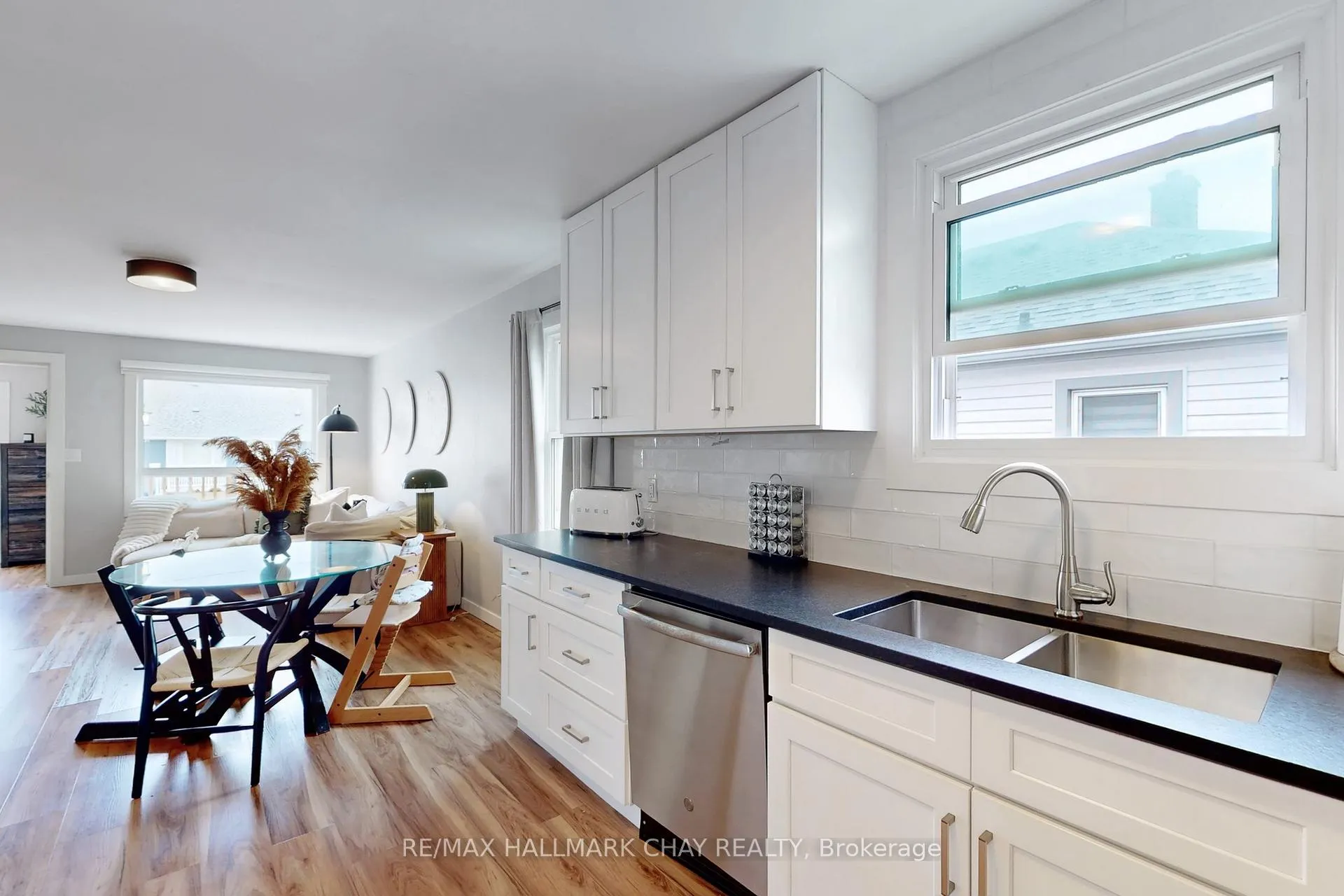 Photo 11 of 9 Bolton Avenue, Thorold, Thorold Downtown — HOMEH