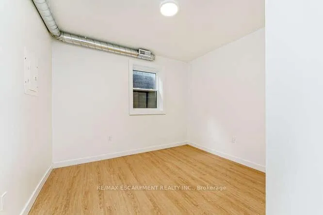 Photo 12 of Unit 7, 127 Victoria Avenue S, Hamilton, Stinson — HOMEH