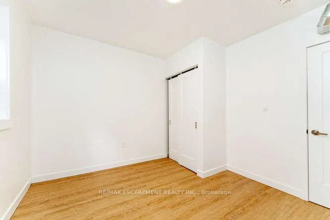 Photo 13 of Unit 7, 127 Victoria Avenue S, Hamilton, Stinson — HOMEH