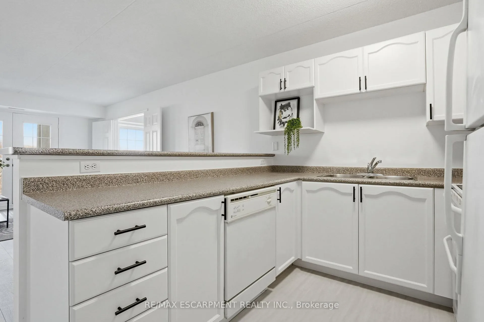 Photo 6 of Unit 309, 1431 Walkers Line, Burlington, Tansley — HOMEH