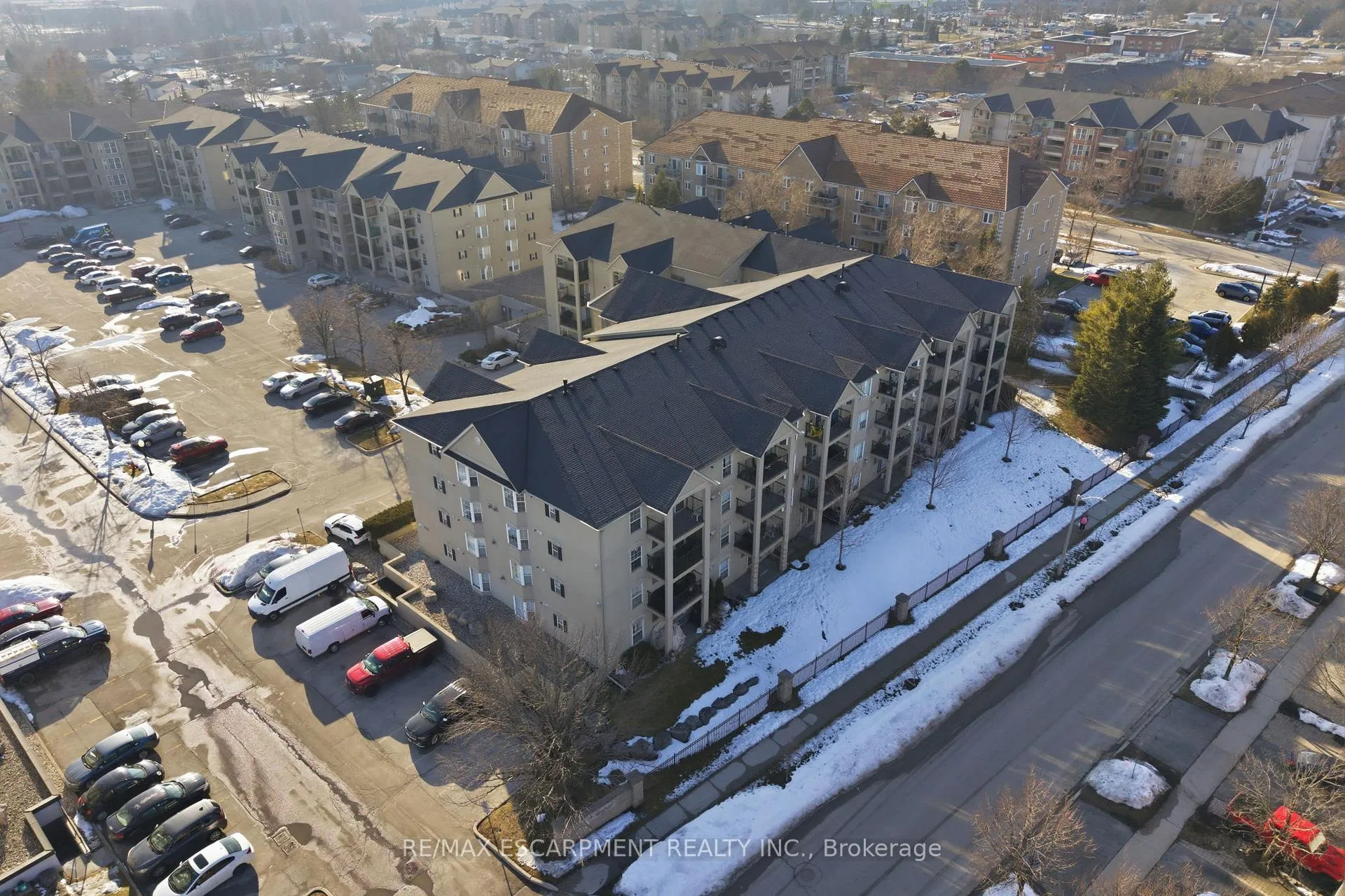 Photo 32 of Unit 309, 1431 Walkers Line, Burlington, Tansley — HOMEH