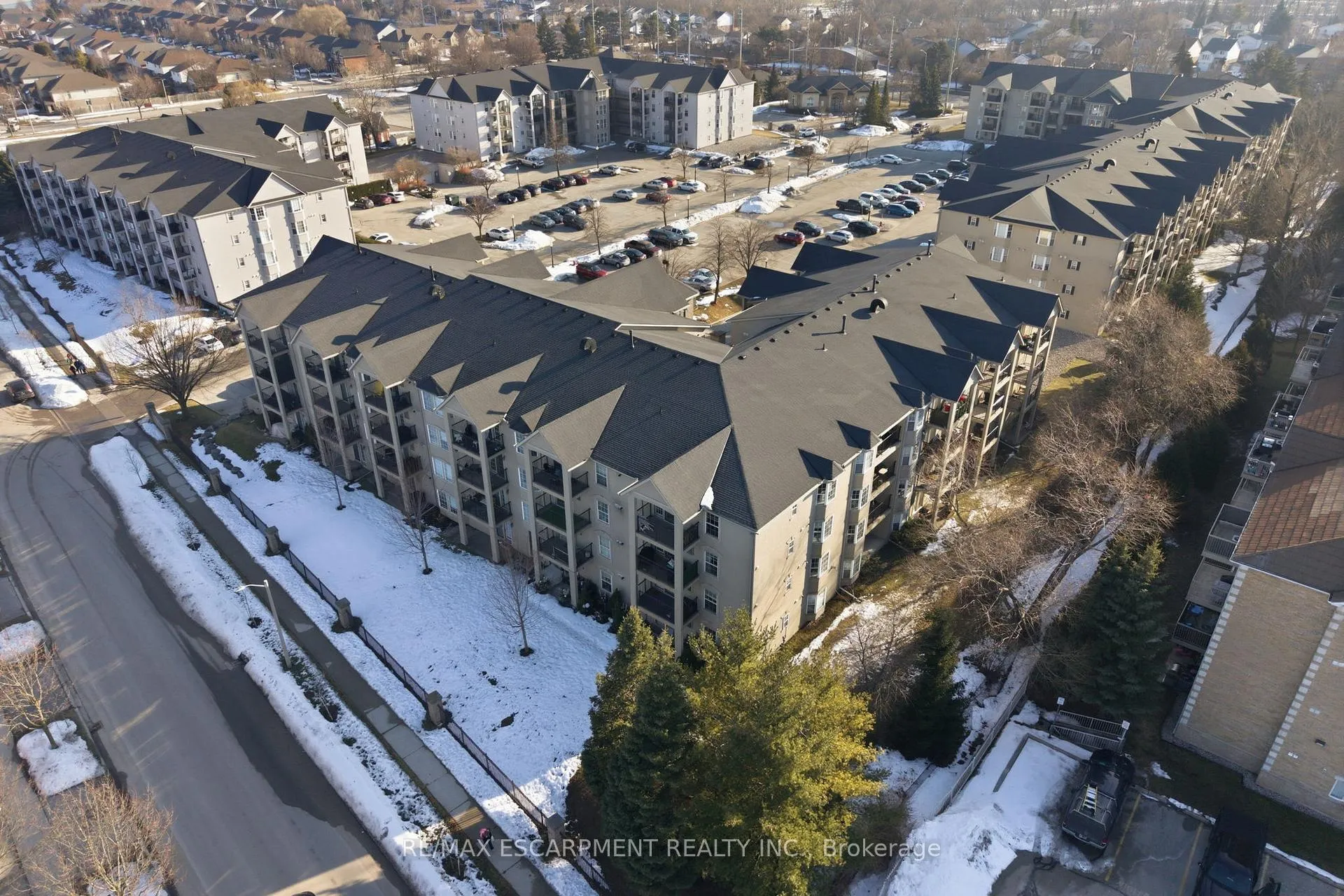 Photo 33 of Unit 309, 1431 Walkers Line, Burlington, Tansley — HOMEH