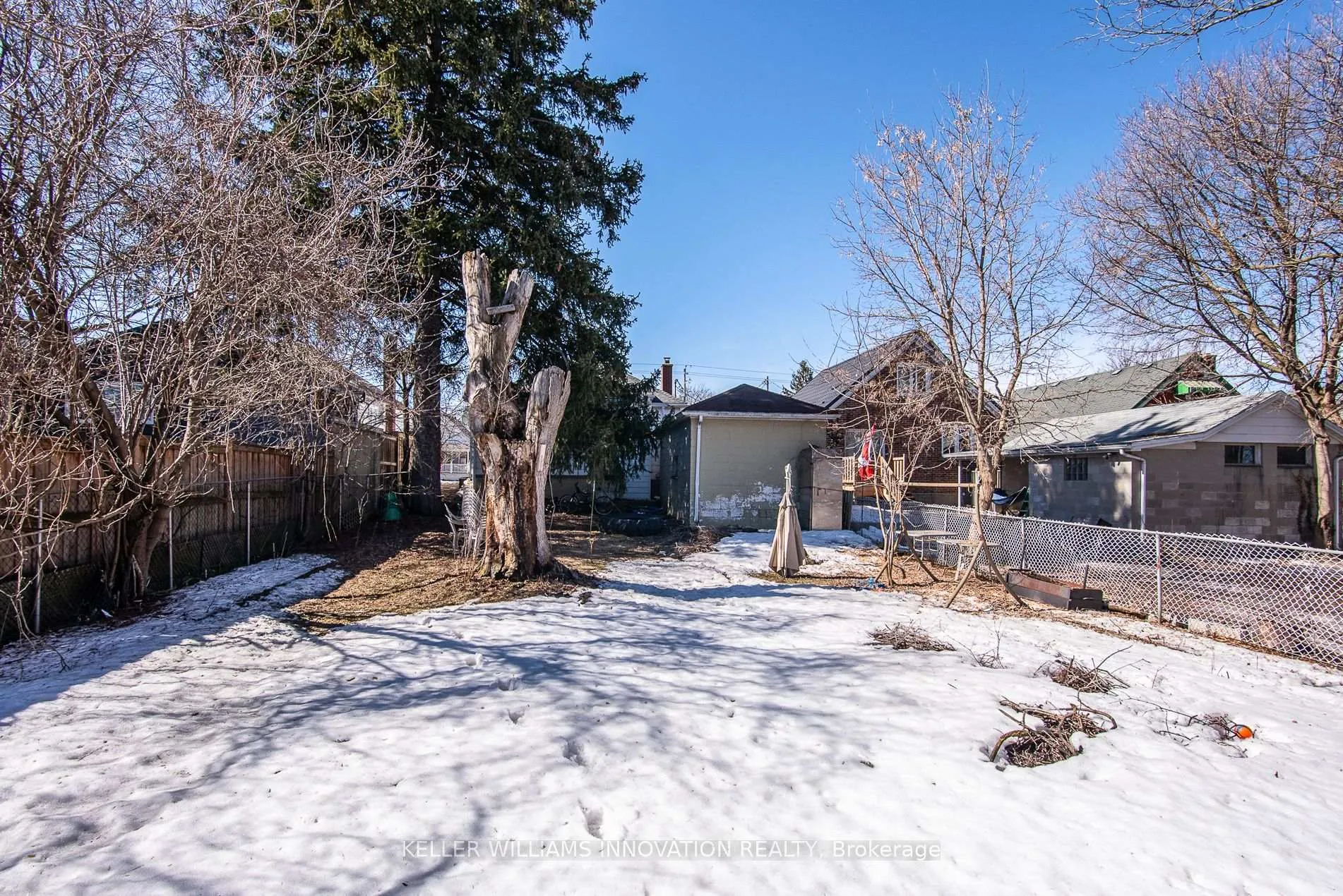 Photo 11 of 230 Lancaster Street W, Kitchener — HOMEH