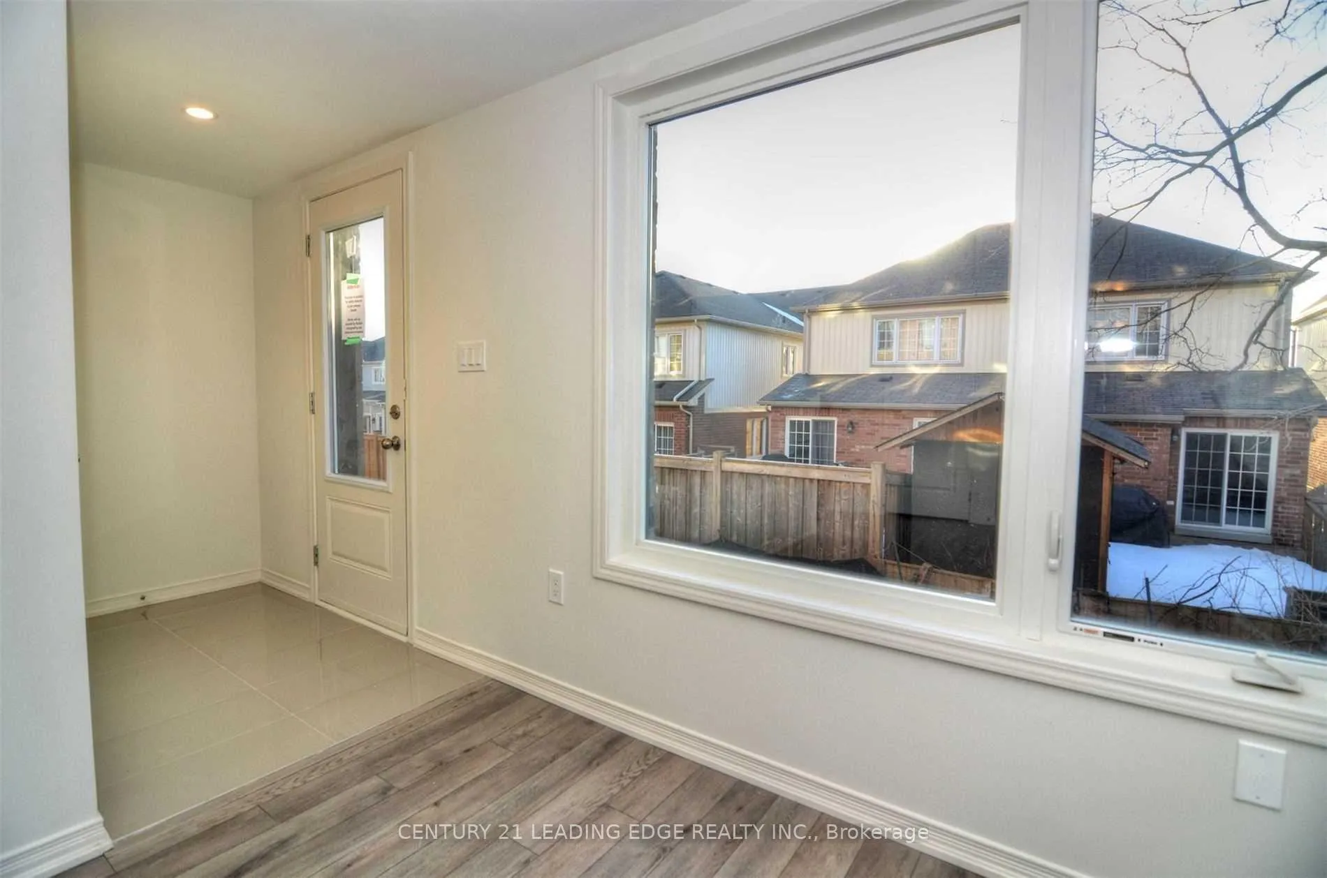 Photo 5 of 1416 Coral Springs Path, Oshawa, Taunton — HOMEH