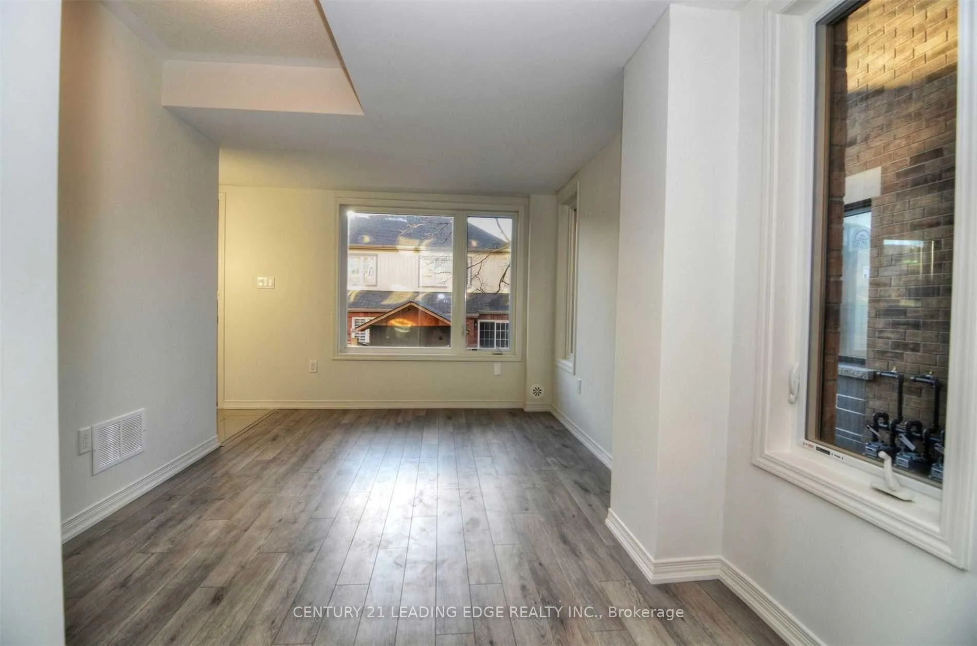 Photo 7 of 1416 Coral Springs Path, Oshawa, Taunton — HOMEH