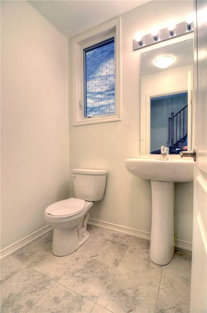 Photo 8 of 1416 Coral Springs Path, Oshawa, Taunton — HOMEH