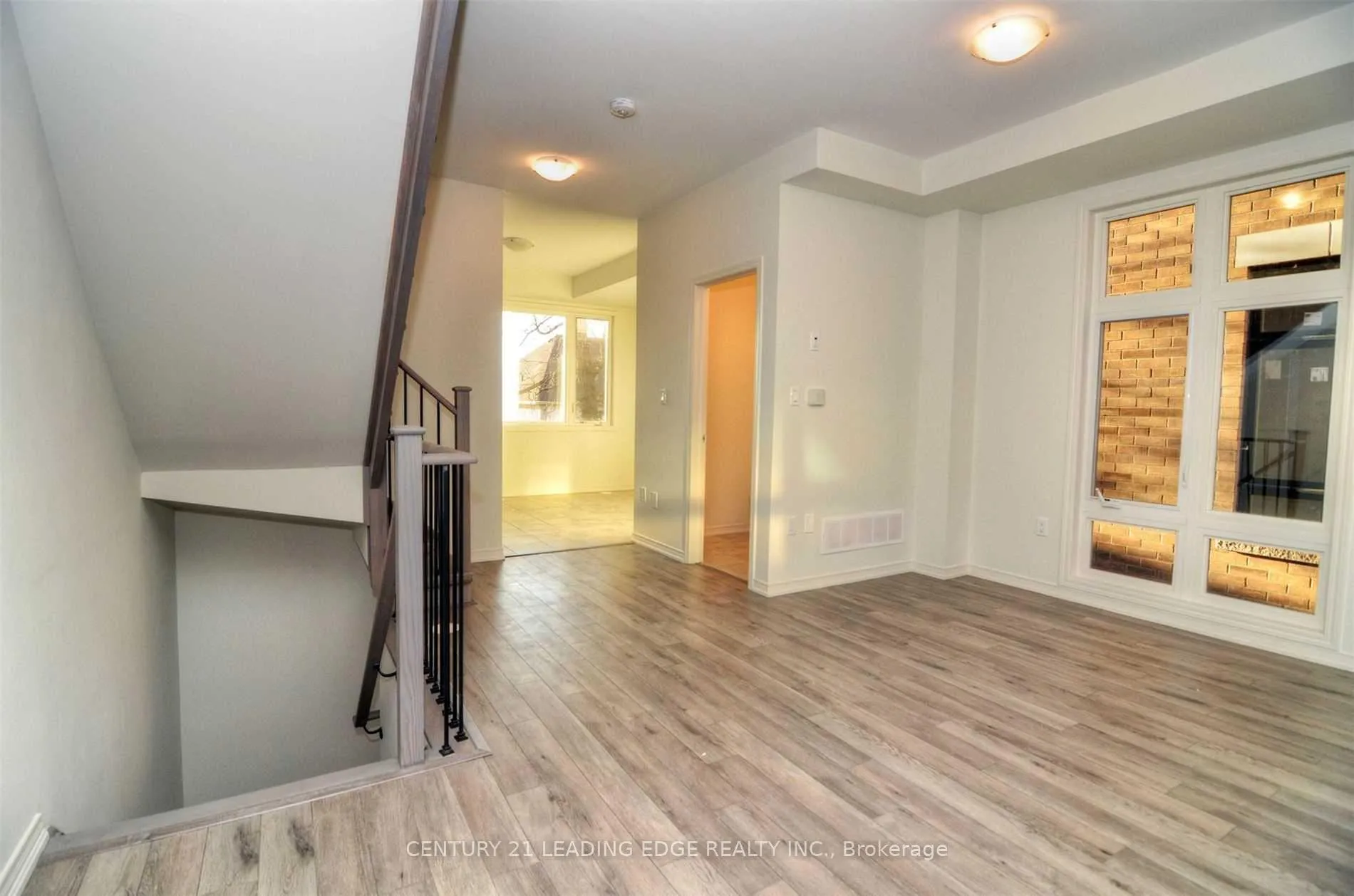 Photo 13 of 1416 Coral Springs Path, Oshawa, Taunton — HOMEH