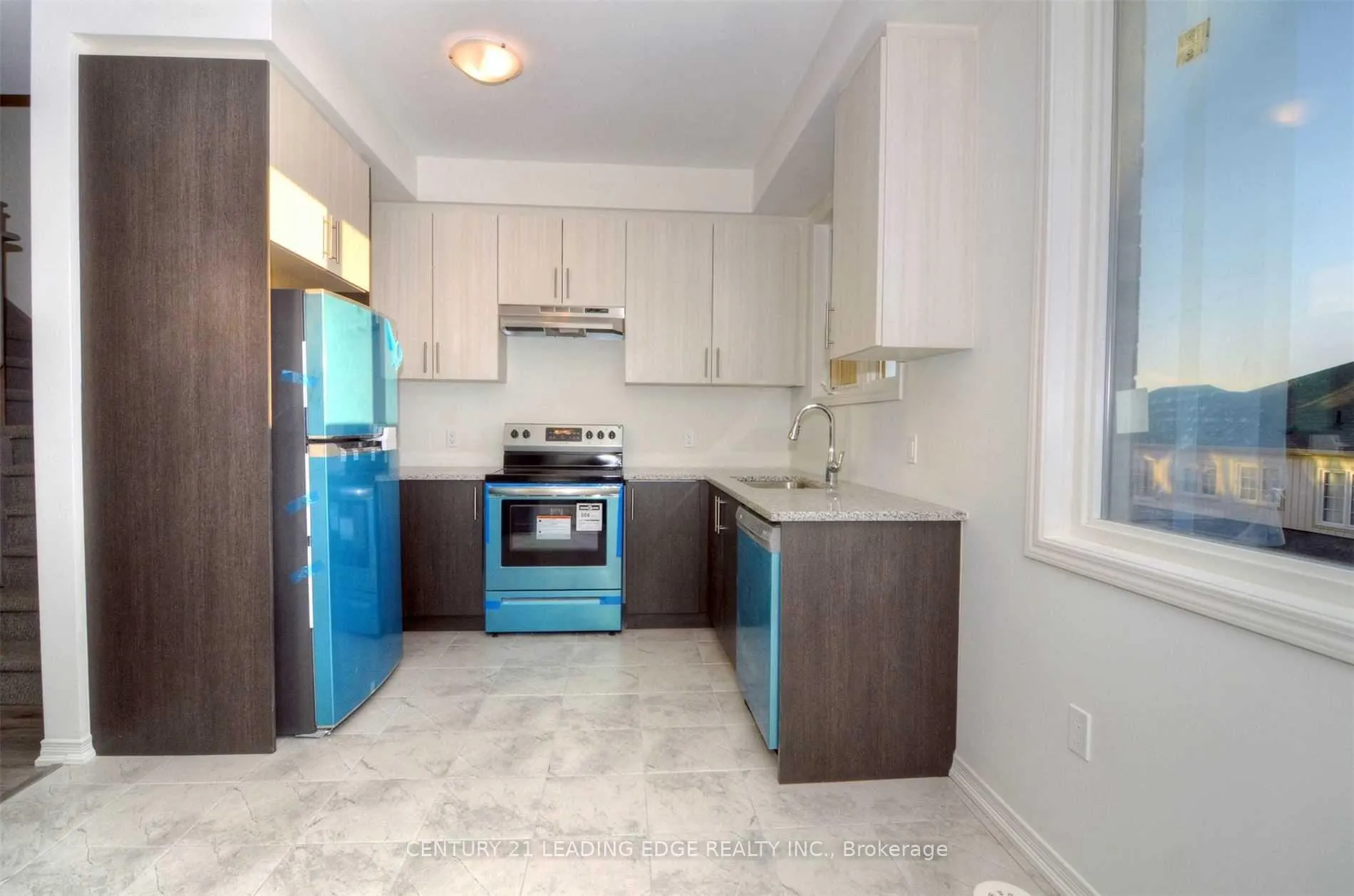 Photo 18 of 1416 Coral Springs Path, Oshawa, Taunton — HOMEH