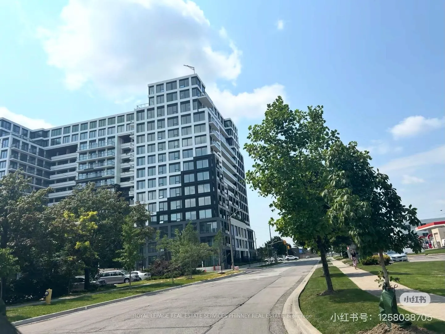 Front of Unit 318, 1100 Sheppard Avenue W