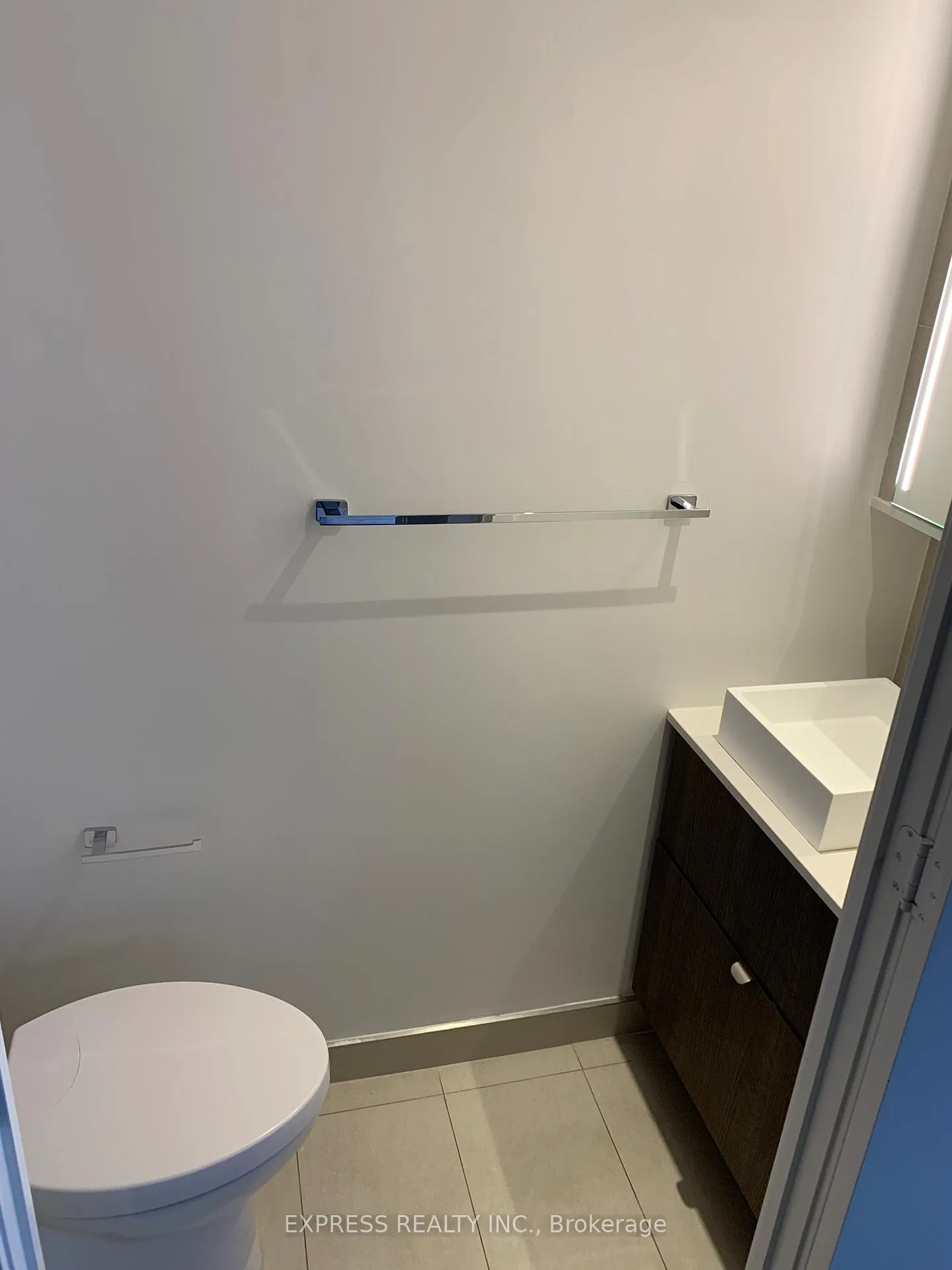 Photo 4 of Unit 2106, 215 Queen Street W, Toronto, University — HOMEH