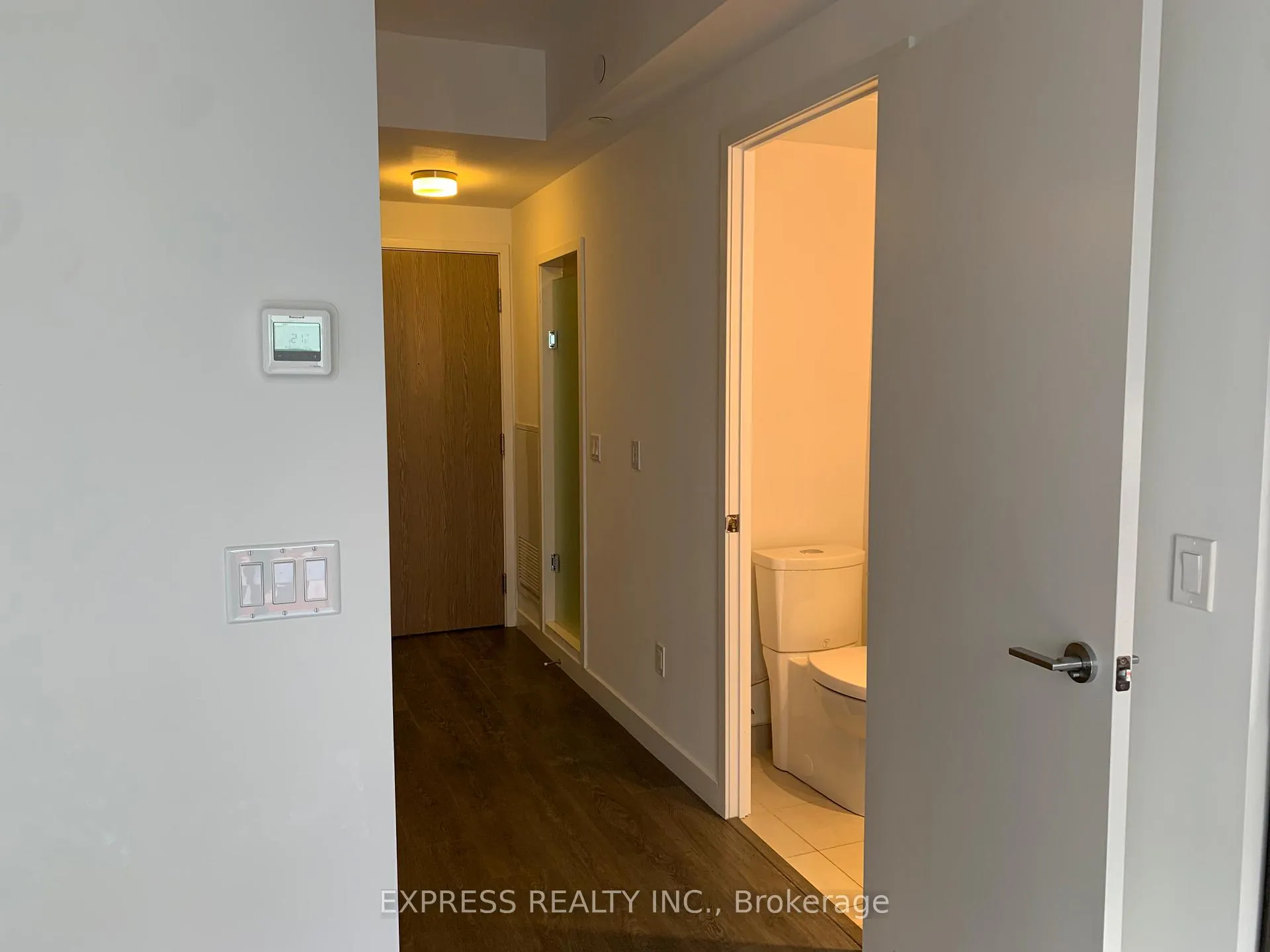 Photo 10 of Unit 2106, 215 Queen Street W, Toronto, University — HOMEH