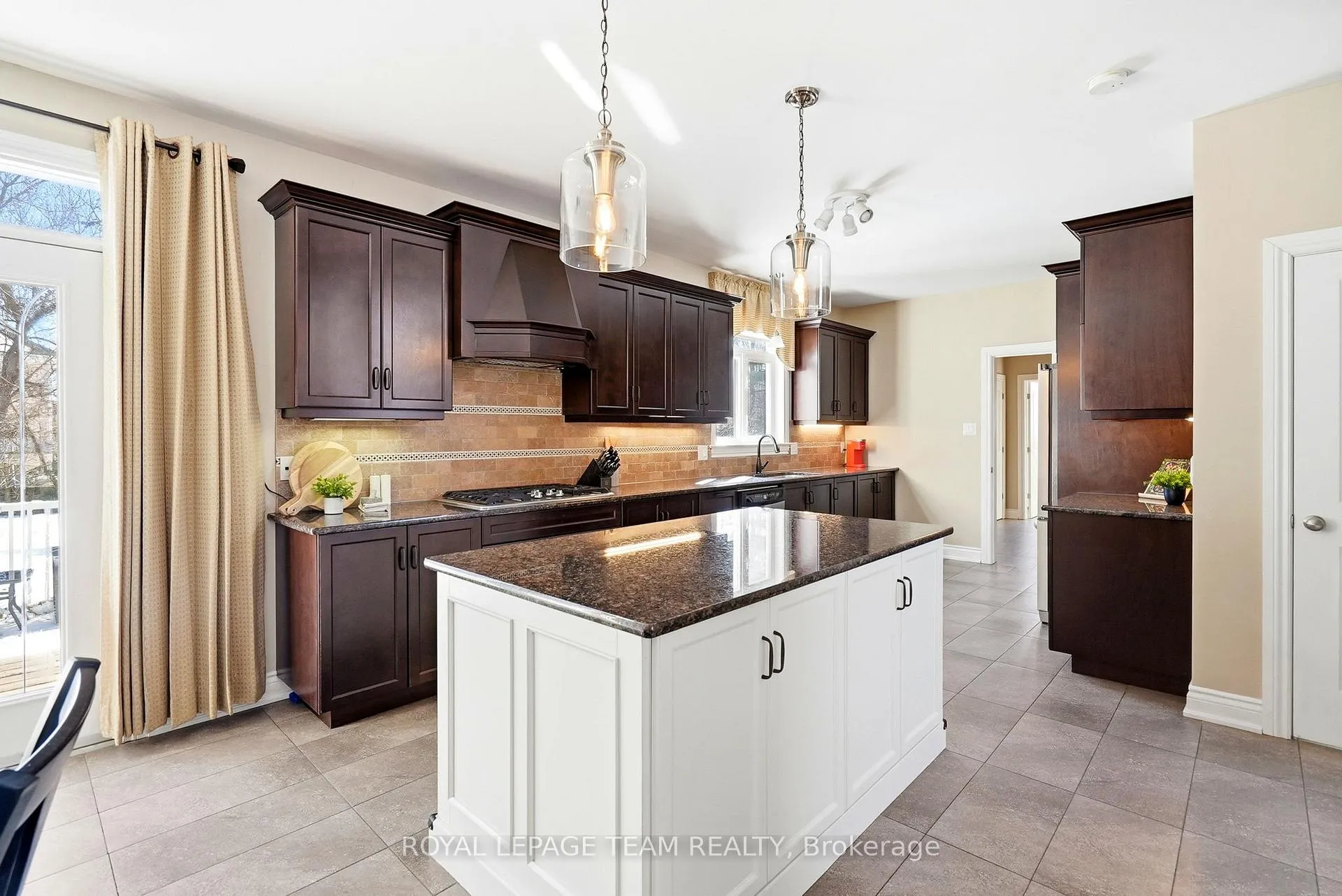 Photo 8 of 1196 Old Carp Road, Ottawa, Kanata - Morgan's Grant/South March — HOMEH