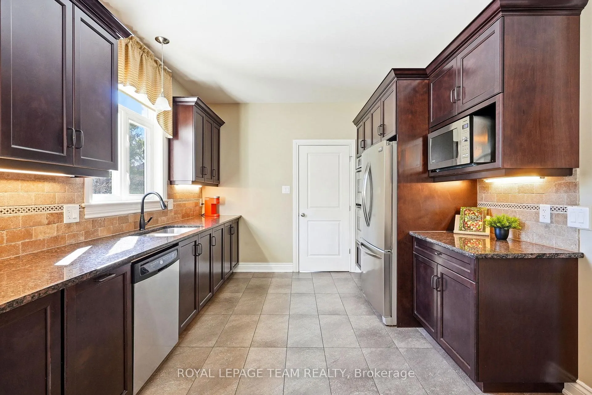 Photo 10 of 1196 Old Carp Road, Ottawa, Kanata - Morgan's Grant/South March — HOMEH