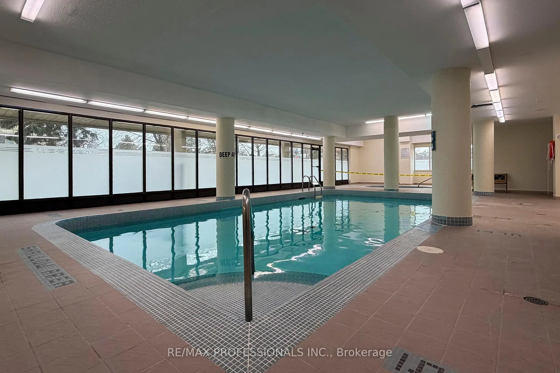 Photo 20 of Unit 1911, 10 Markbrook Lane, Etobicoke, Mount Olive-Silverstone-Jamestown — HOMEH