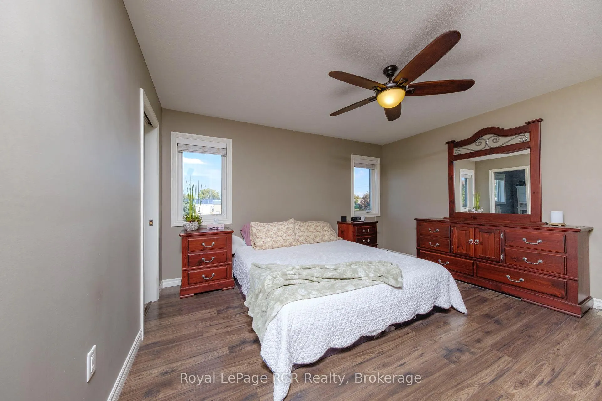 Photo 9 of 54 Lakefield Drive, Kincardine — HOMEH
