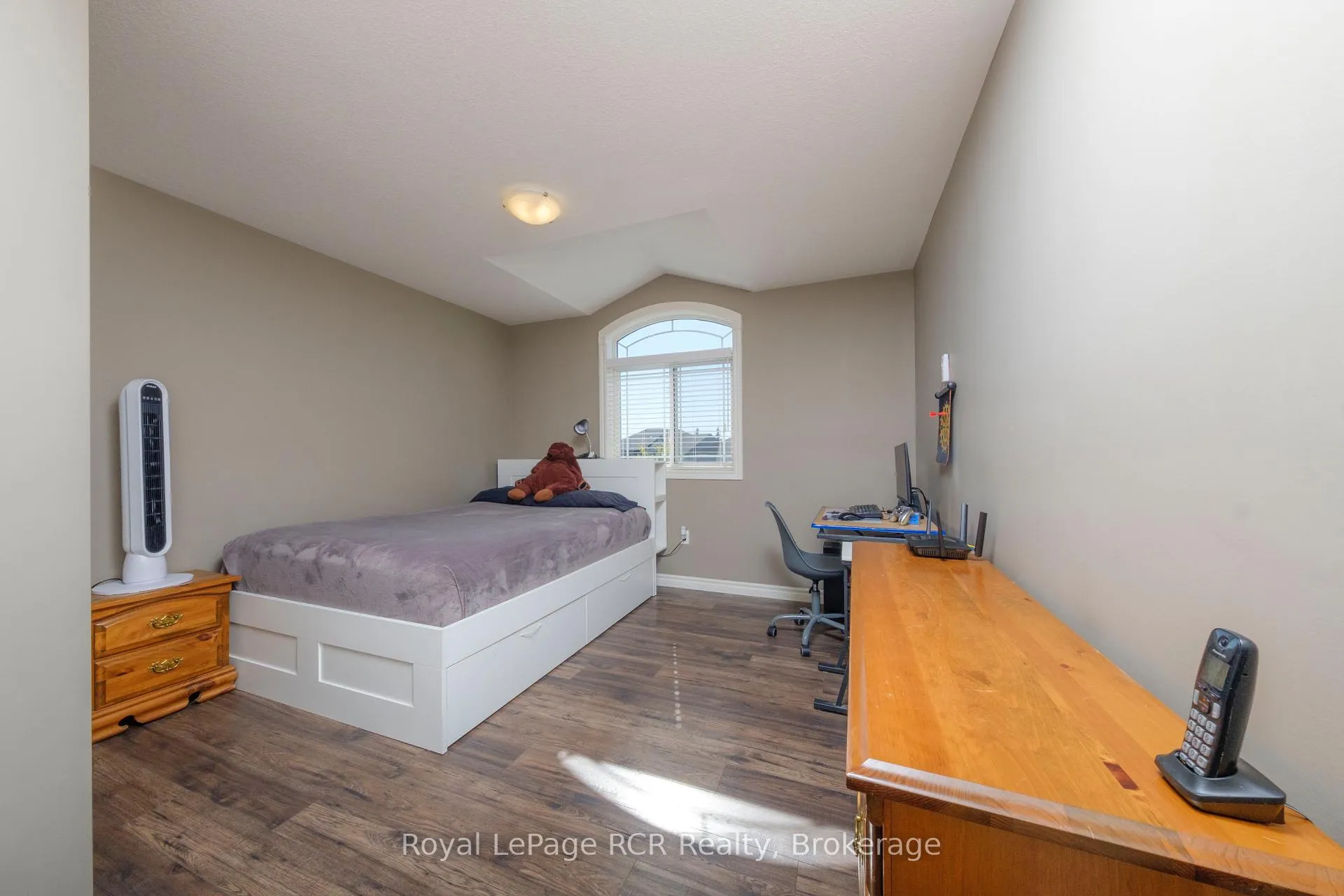 Photo 10 of 54 Lakefield Drive, Kincardine — HOMEH