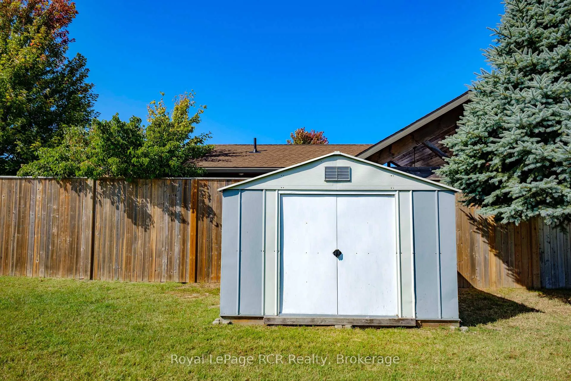 Photo 29 of 54 Lakefield Drive, Kincardine — HOMEH