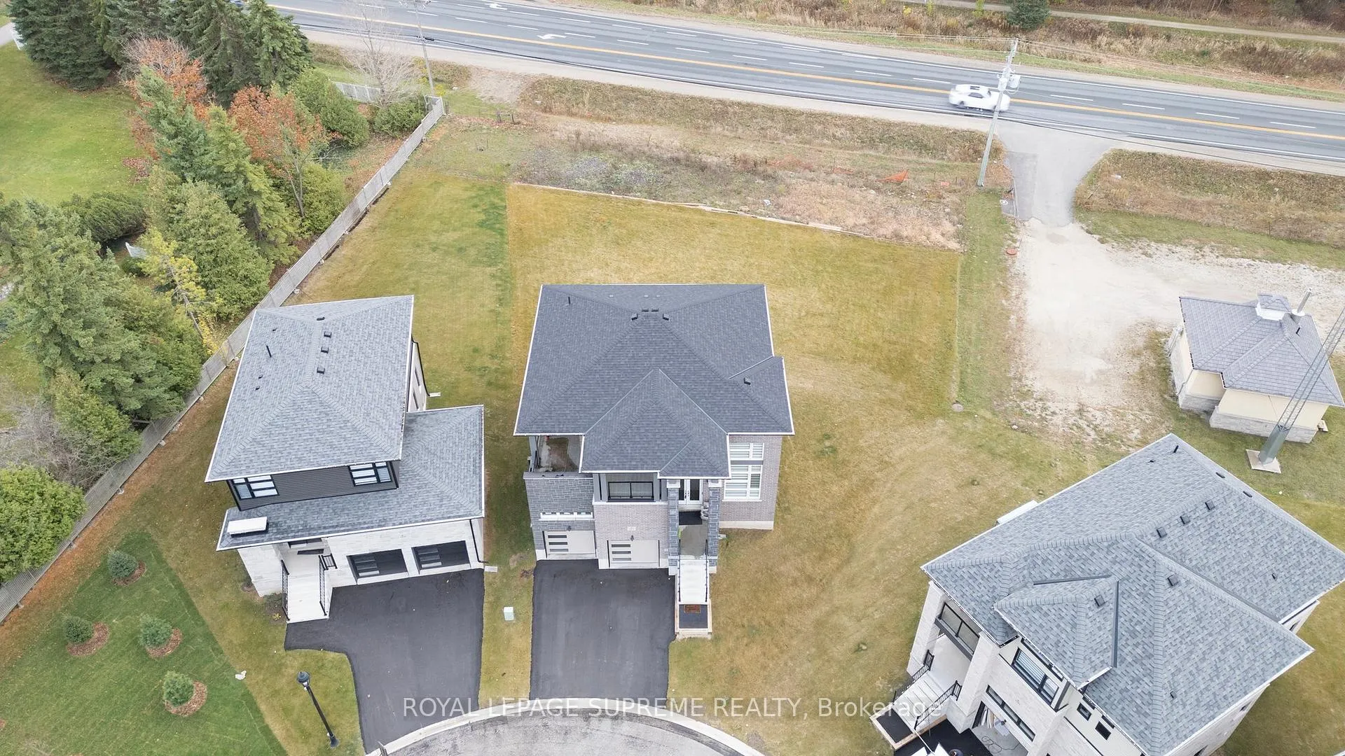 Photo 7 of 101 Sebastian Street E, Blue Mountains — HOMEH
