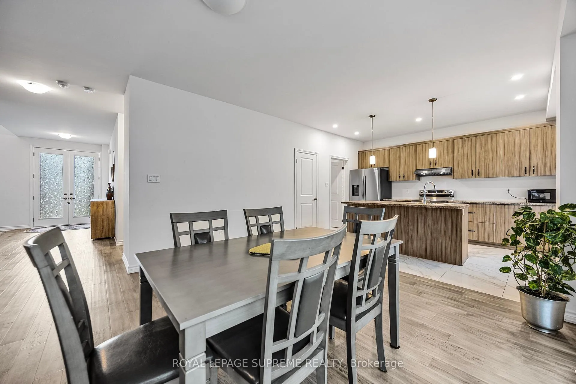 Photo 15 of 101 Sebastian Street E, Blue Mountains — HOMEH