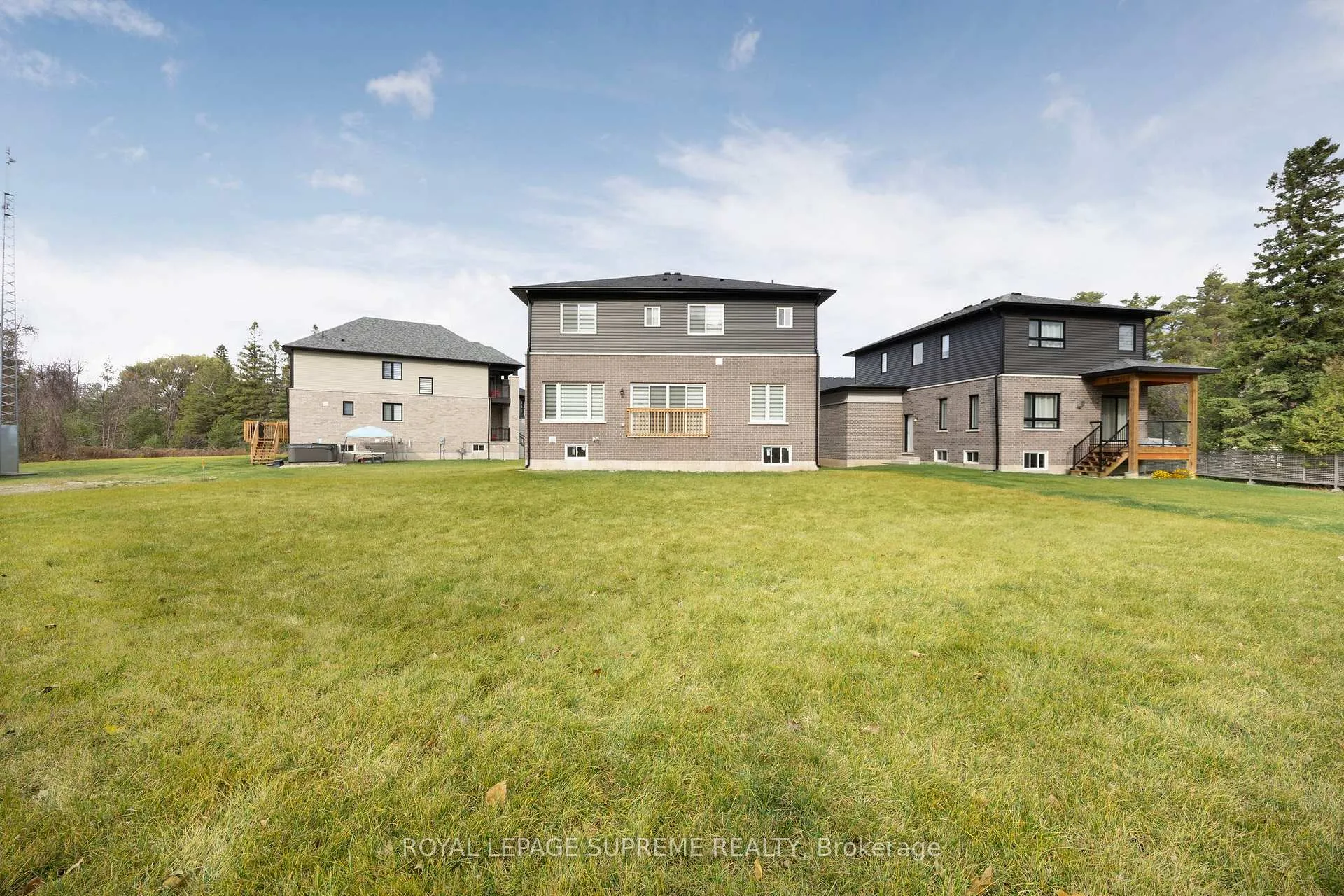 Photo 35 of 101 Sebastian Street E, Blue Mountains — HOMEH