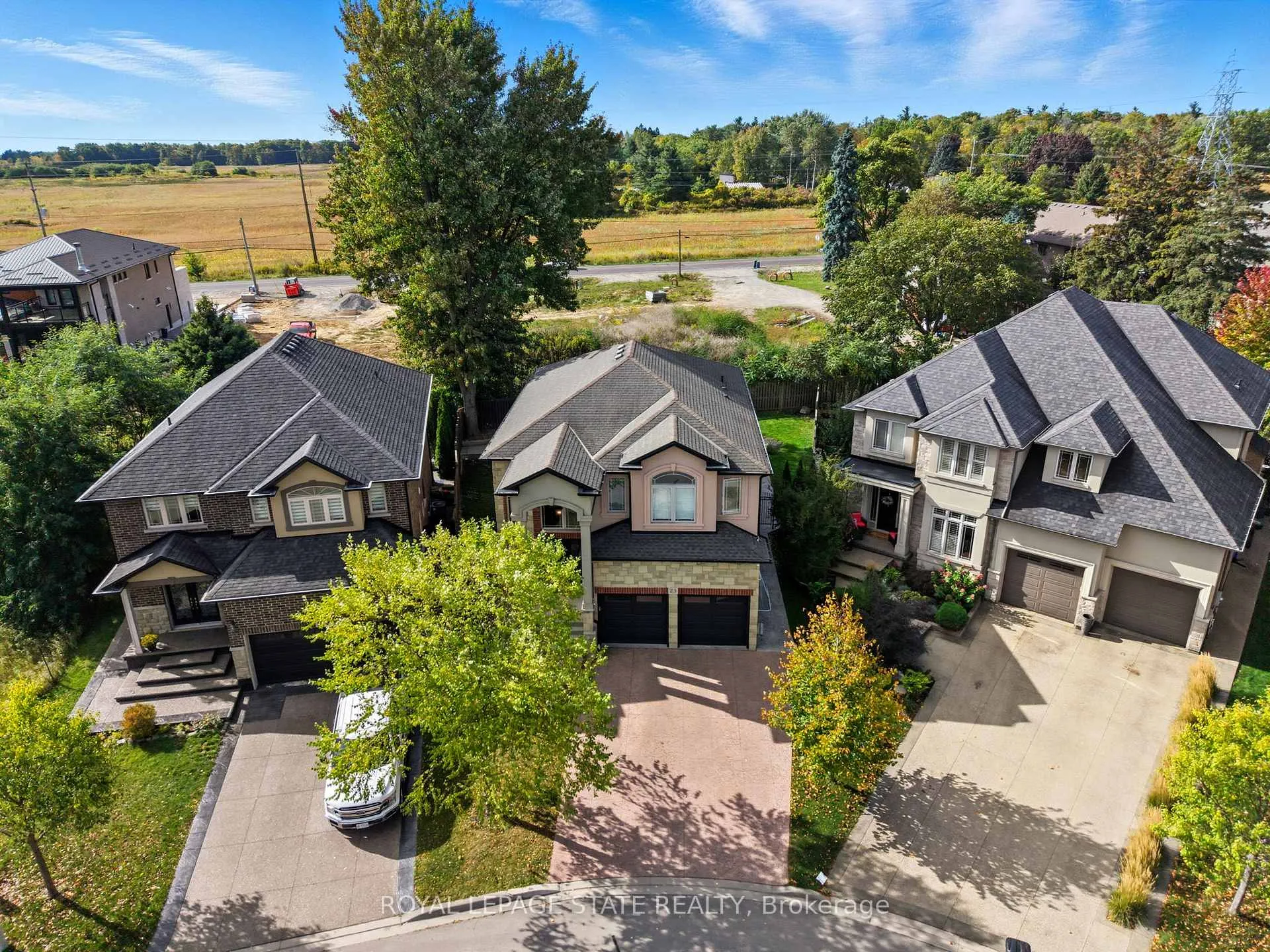 Photo 2 of 23 kellogg Avenue, Hamilton, Rural Glanbrook — HOMEH