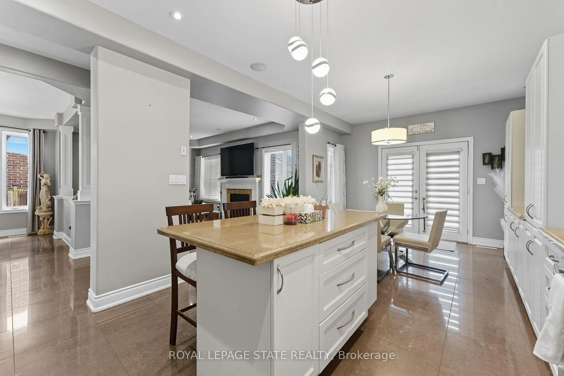 Photo 12 of 23 kellogg Avenue, Hamilton, Rural Glanbrook — HOMEH