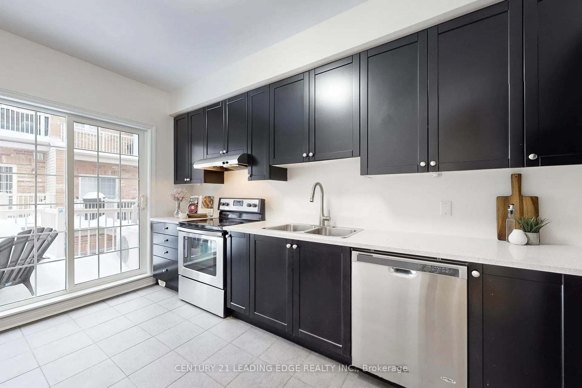 Photo 13 of 20 Carnahan Terrace, Toronto, East End-Danforth — HOMEH