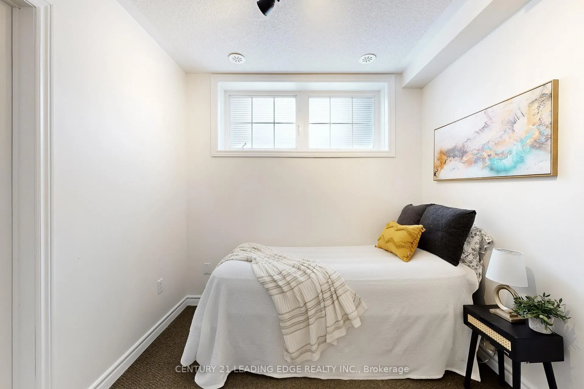 Photo 25 of 20 Carnahan Terrace, Toronto, East End-Danforth — HOMEH