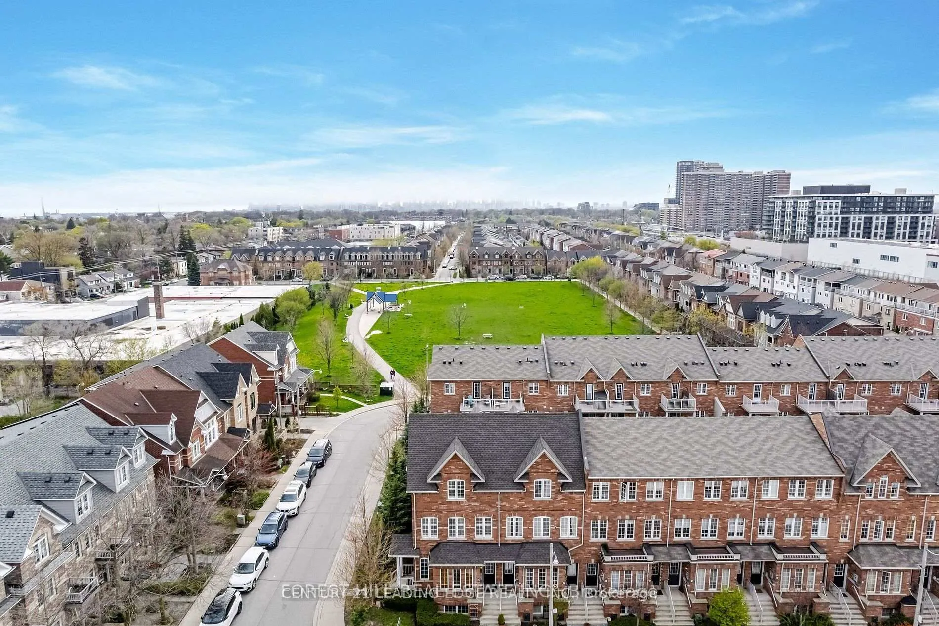Photo 33 of 20 Carnahan Terrace, Toronto, East End-Danforth — HOMEH