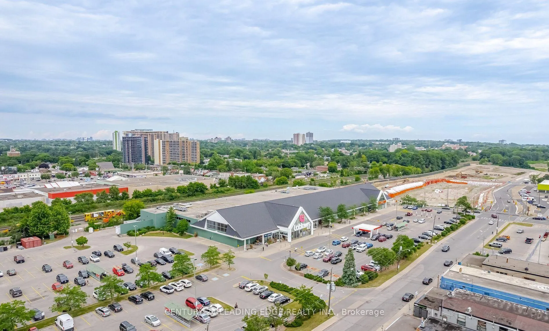 Photo 37 of 20 Carnahan Terrace, Toronto, East End-Danforth — HOMEH