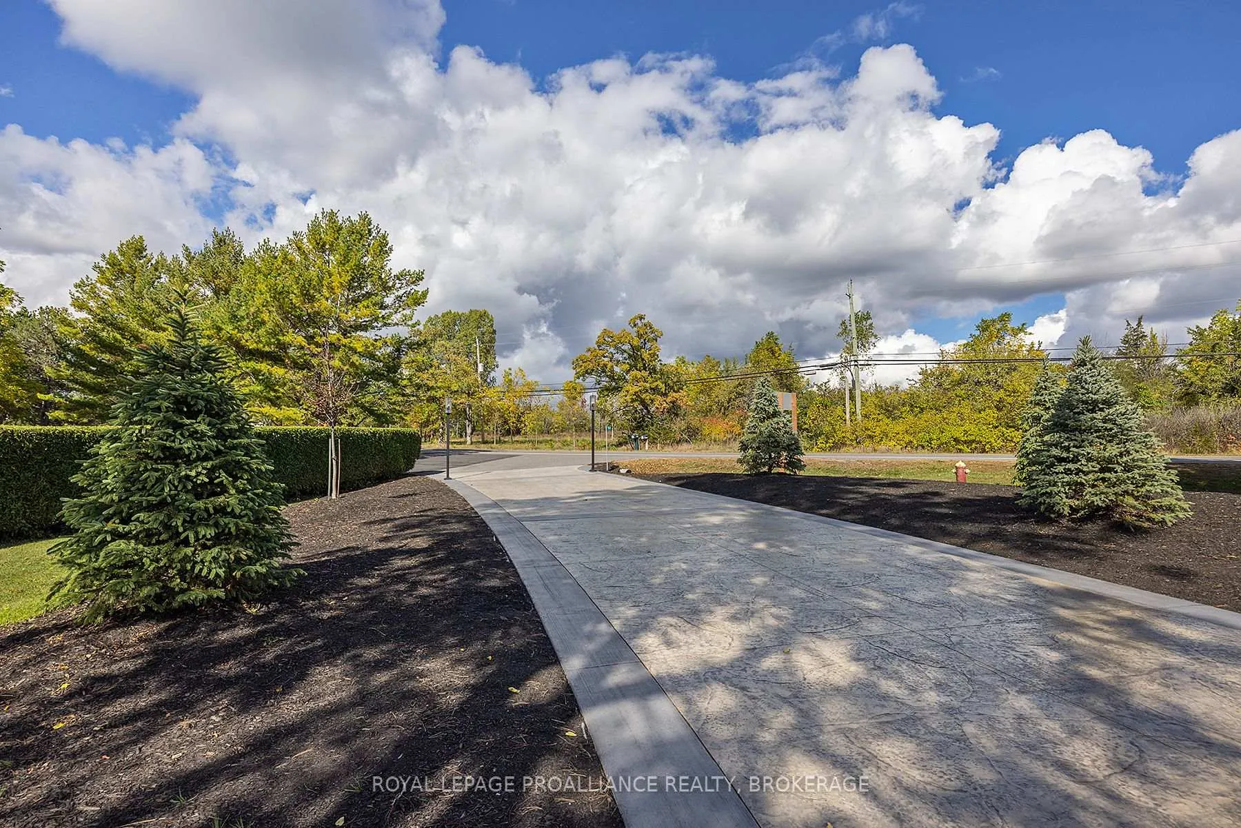 Photo 6 of 4744 Bath Road, Loyalist, Lennox and Addington - South — HOMEH