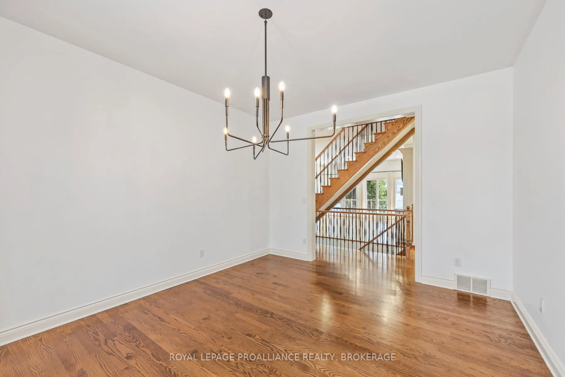 Photo 18 of 4744 Bath Road, Loyalist, Lennox and Addington - South — HOMEH