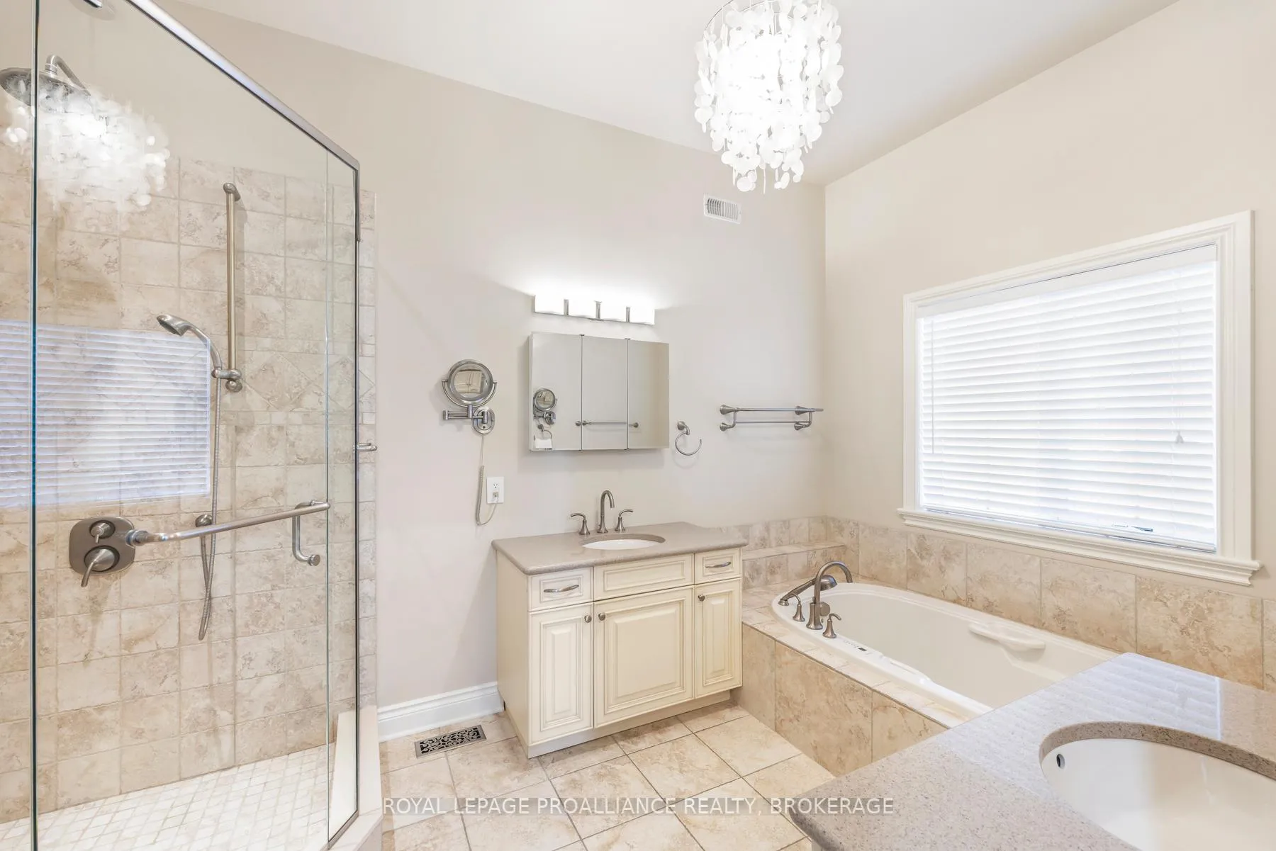 Photo 26 of 4744 Bath Road, Loyalist, Lennox and Addington - South — HOMEH