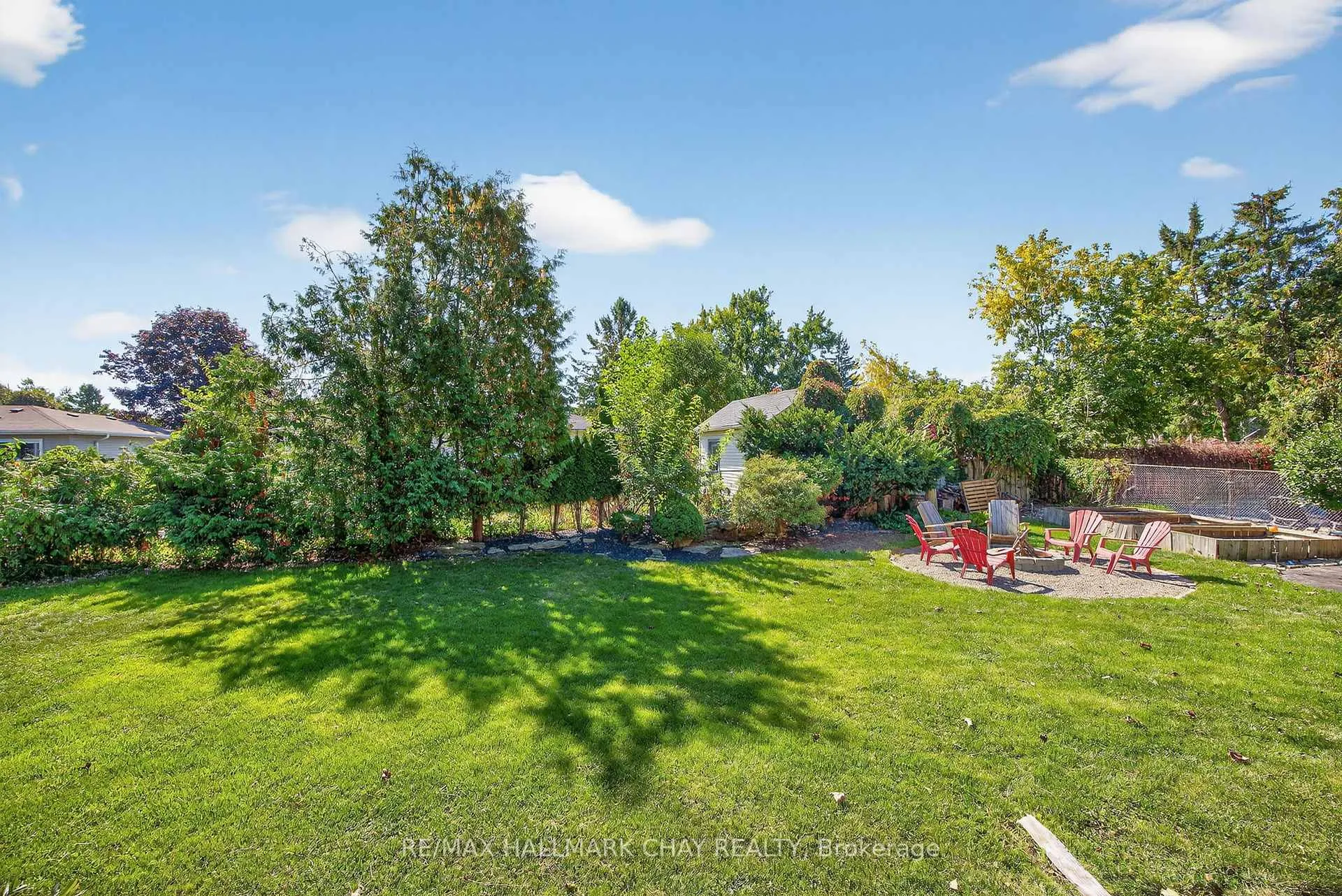 Photo 27 of 209 Newholme Circle, Innisfil, Stroud — HOMEH