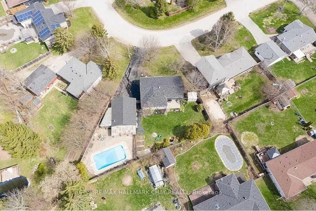 Photo 31 of 209 Newholme Circle, Innisfil, Stroud — HOMEH