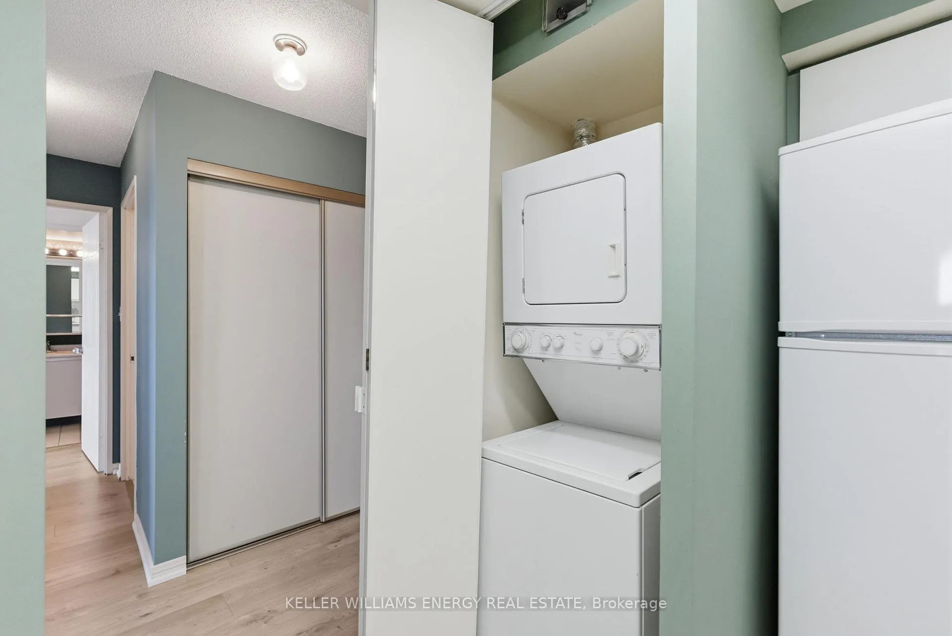 Photo 9 of Unit 901, 711 Rossland Road E, Whitby, Pringle Creek — HOMEH