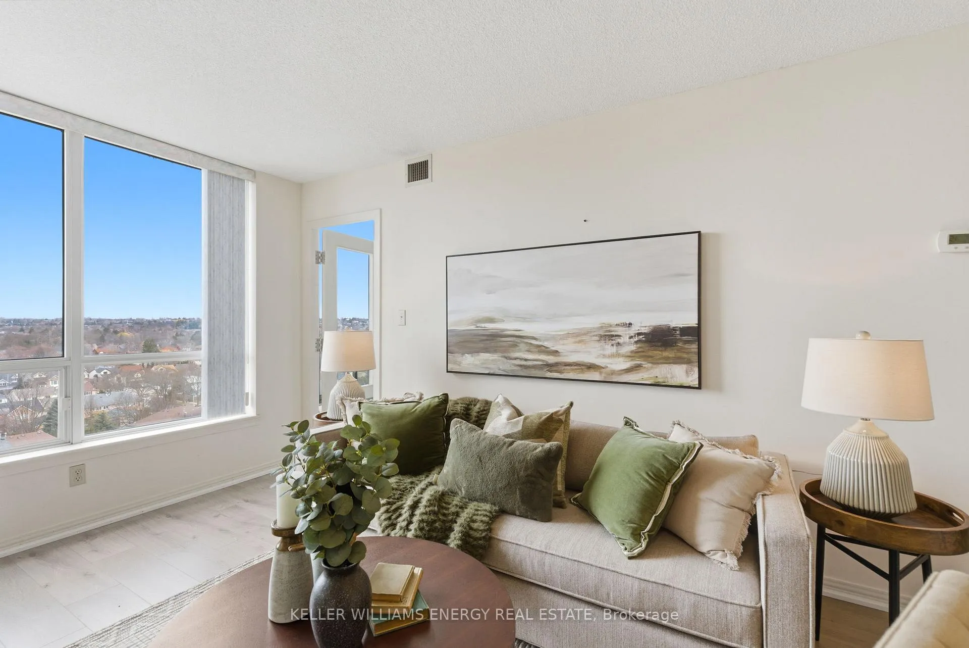 Photo 11 of Unit 901, 711 Rossland Road E, Whitby, Pringle Creek — HOMEH